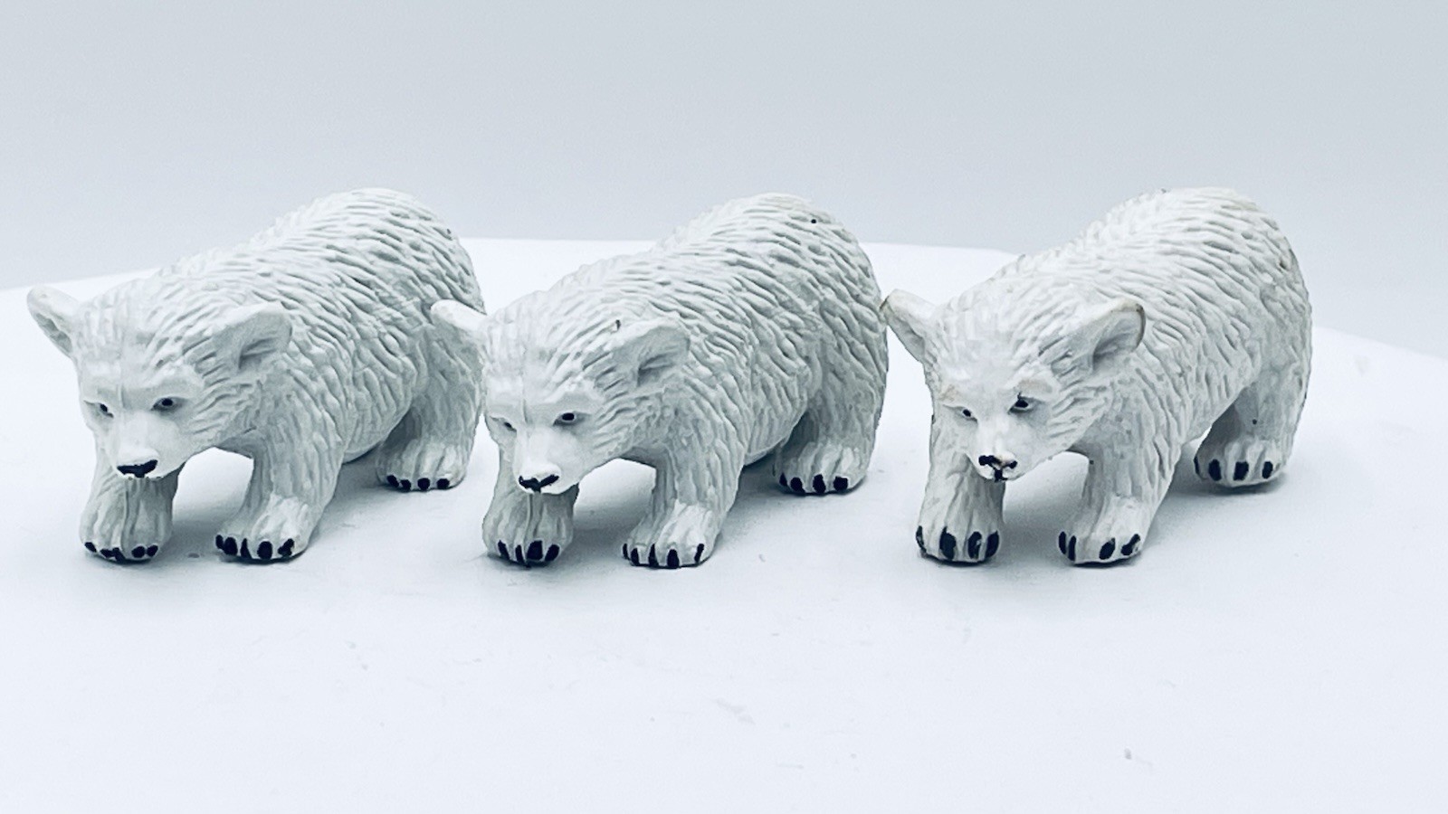 VTG Rubber Hard Plastic POLAR BEAR CUB Toy Figure Zoo Wild Animal Safari LOT – 3