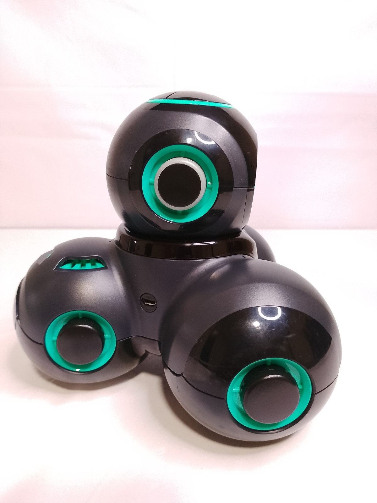 Wonder Workshop Cue Coding Robot Model QU01 – Tested & Working (Robot Only)