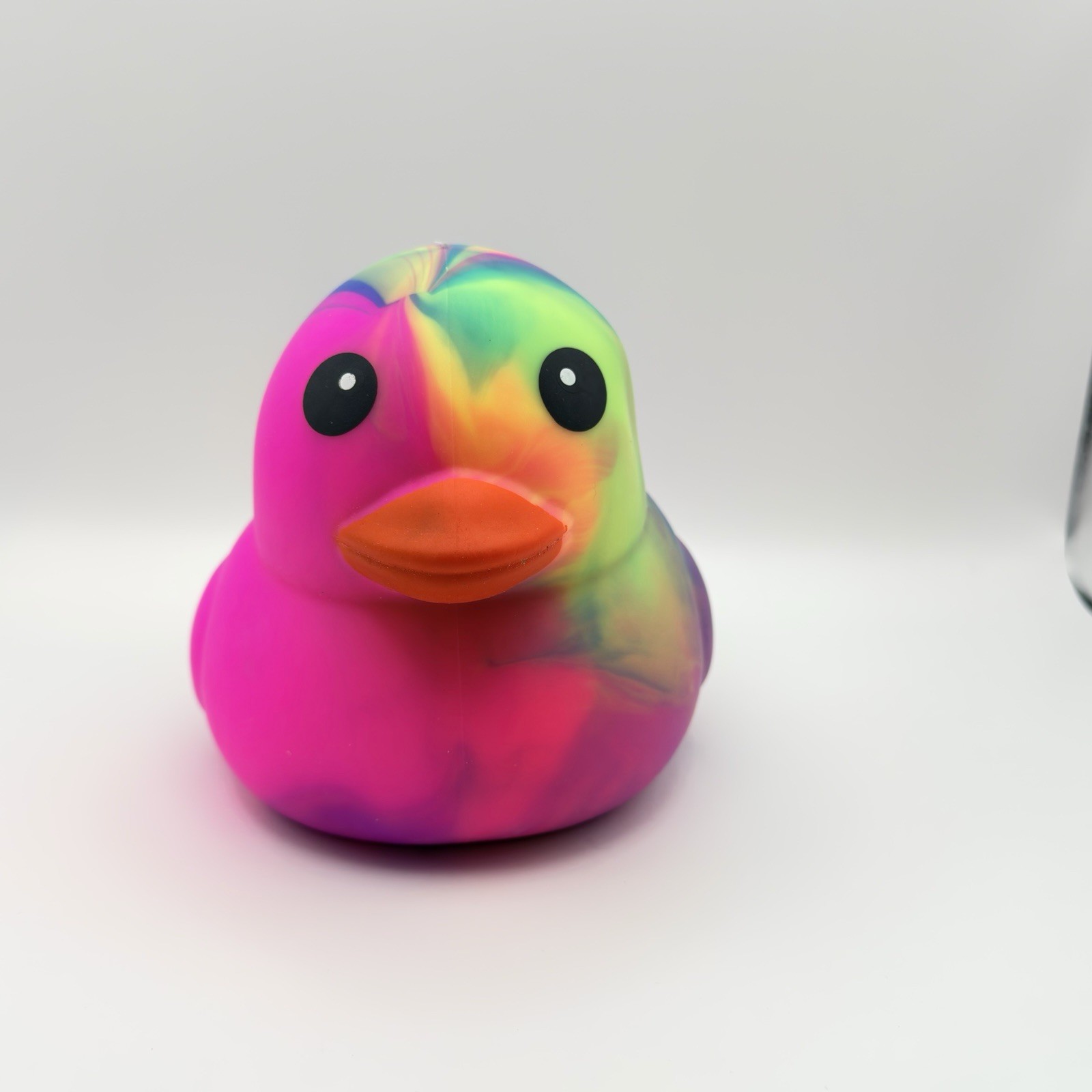NEW Toymendous Squeeezy VIRAL Rainbow Jumbo Squeeezy Tye Dye Duck Squish Toy
