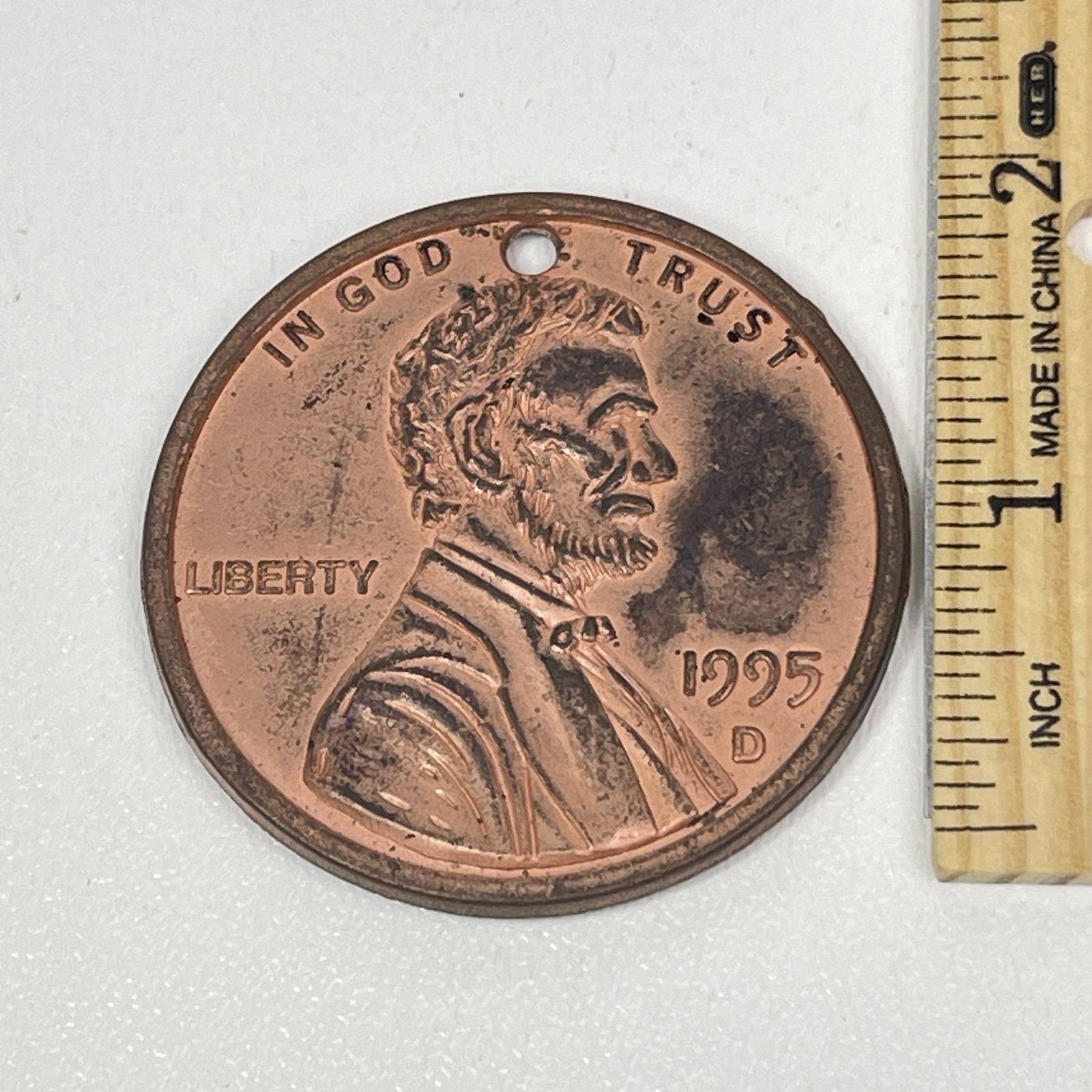 Novelty 2 inch Lincoln Penny Key Chain 1995 D Toy Money Coin Realistic Toy