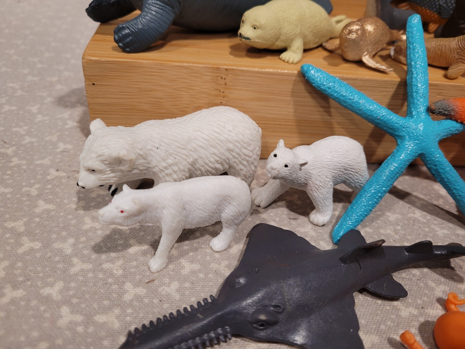 Dolphin Seal Fish Octopus Penguin Shark Marine Ocean Animal Figure Lot 50+ Pcs