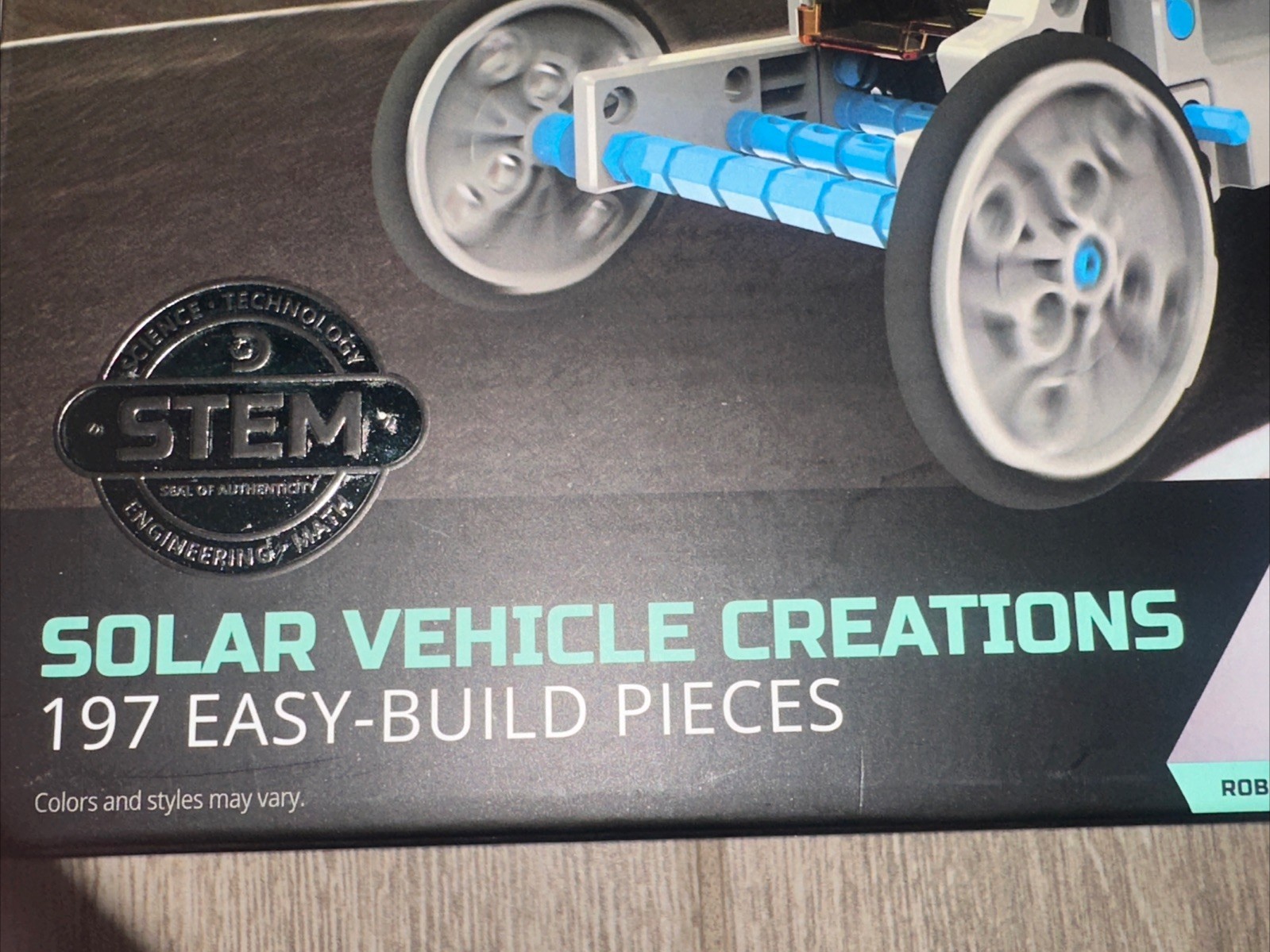 NEW Discovery Kids Mindblown STEM 12-in-1 Solar Robot 197-Piece Creation Kit