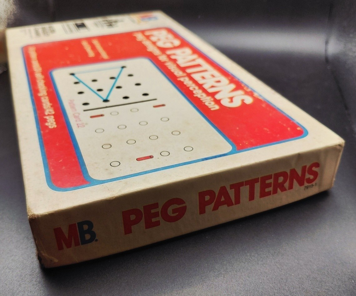 Vintage 1971 Milton Bradley Peg Patterns Educational Game Complete 8526