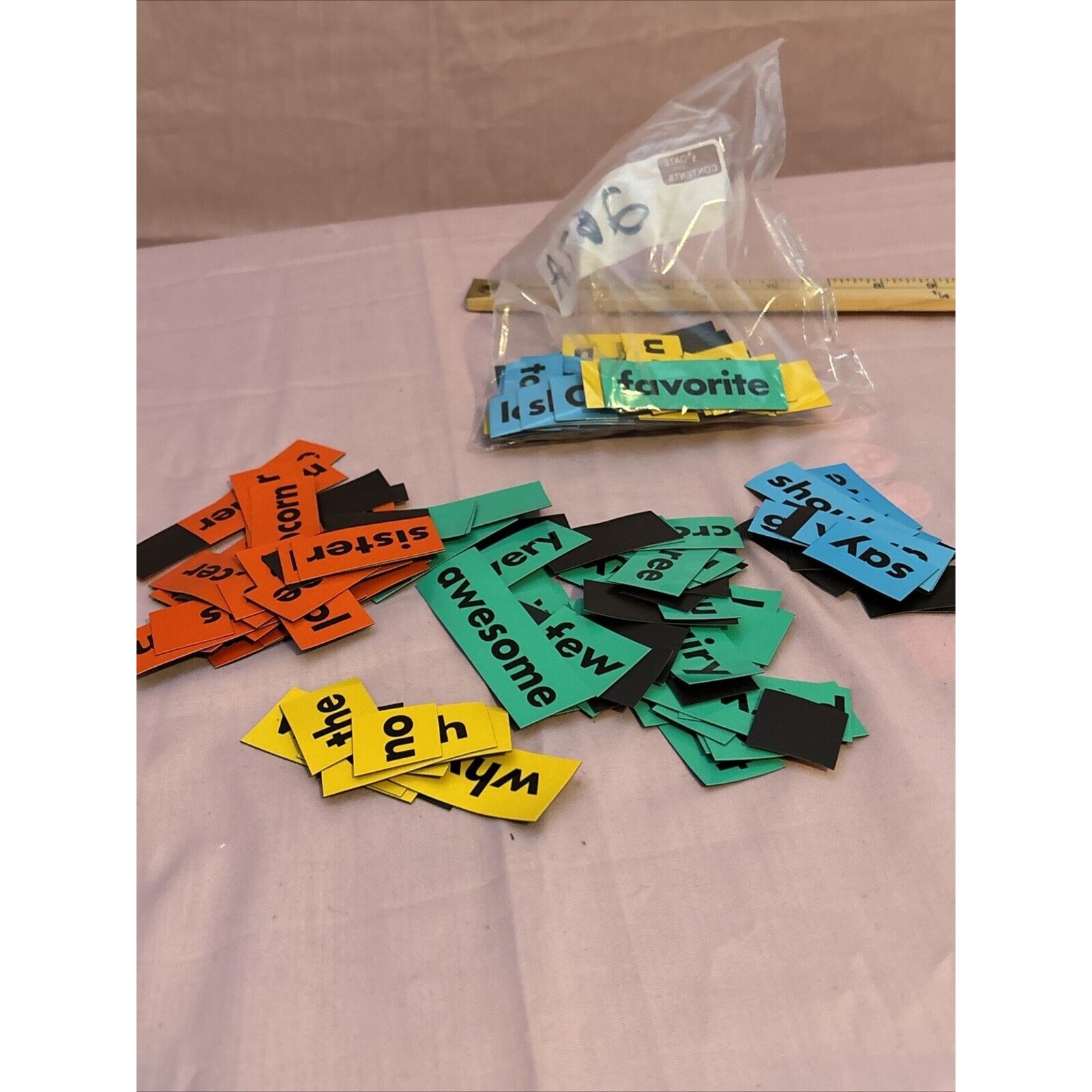 1996 Lakeshore Magnetic Words Learning Materials Blue Green Red Yellow