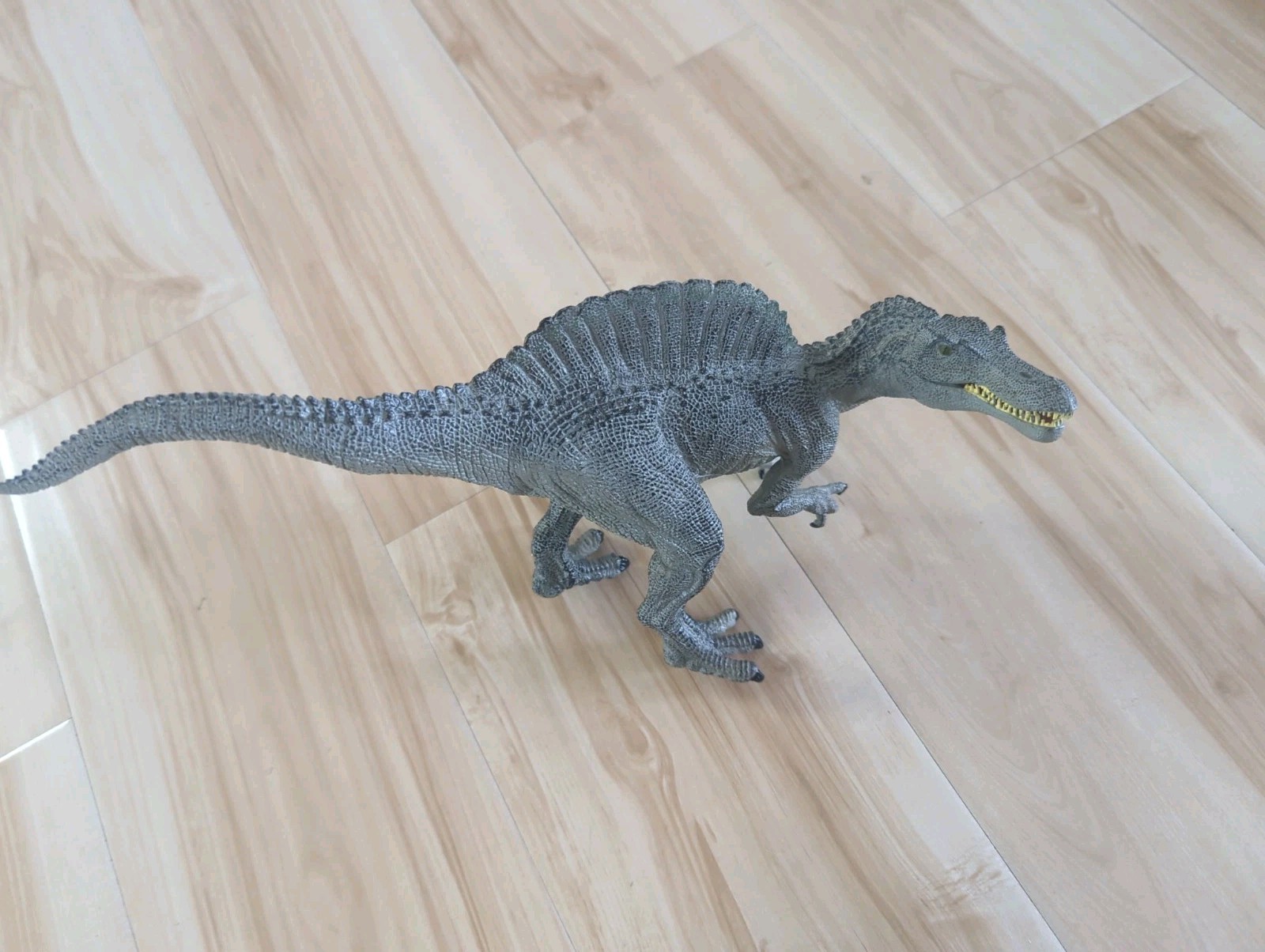 Papo Spinosaurus Figure Gray Prehistoric Dinosaur Animal Figurine 12″ Long