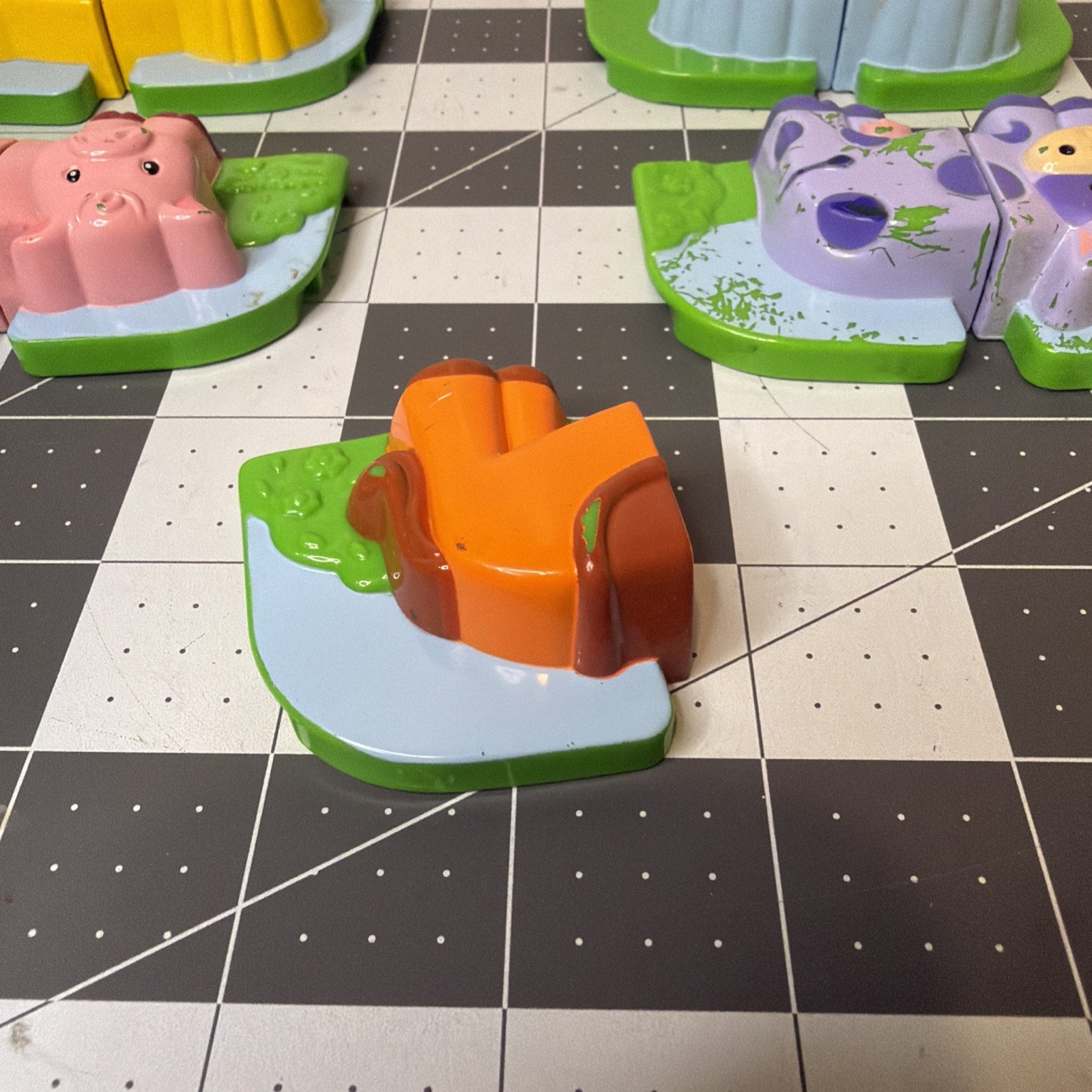 LeapFrog Fridge Phonics Chick Farm Magnetic Matching Replacement Animals Only