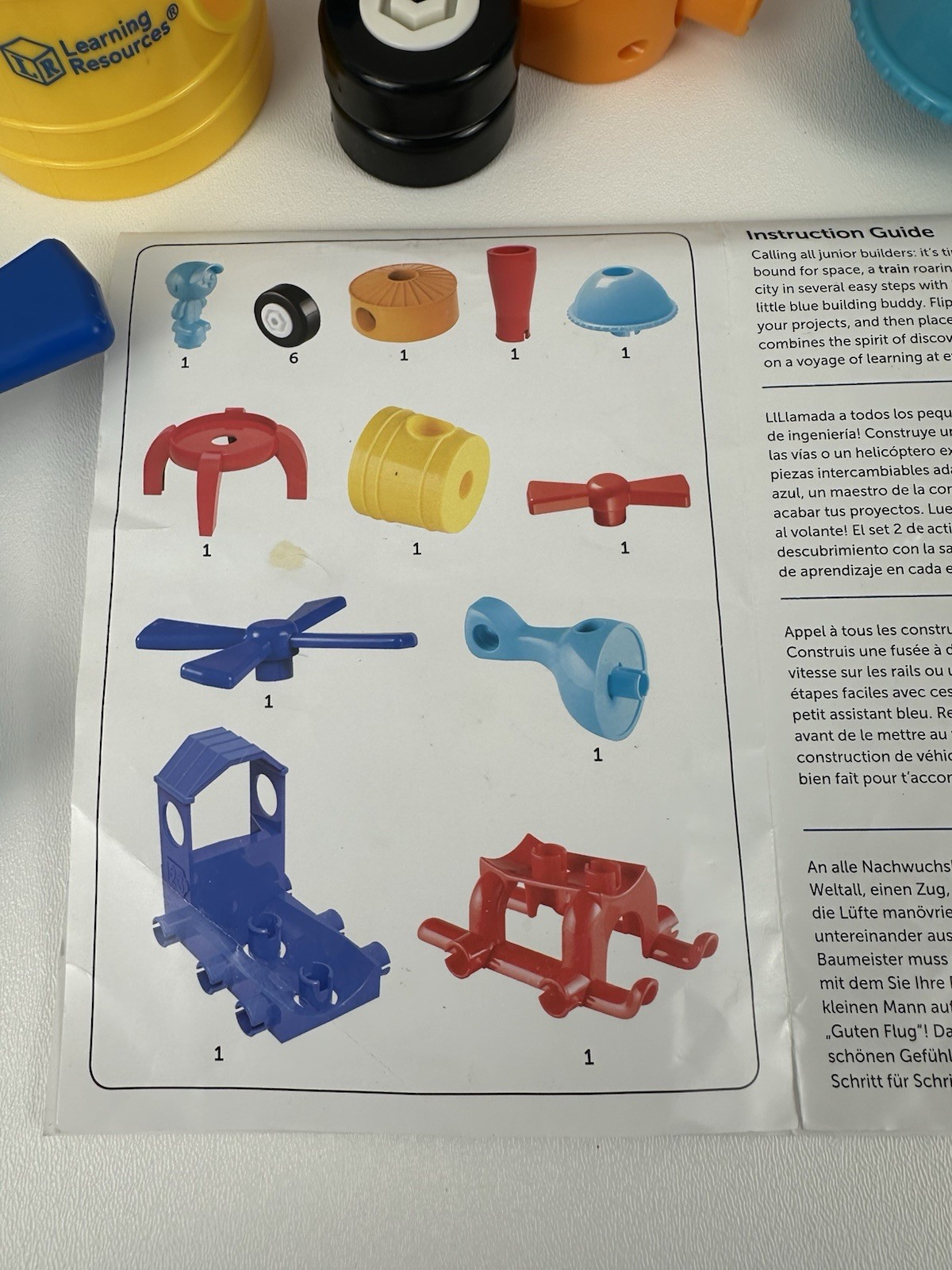 1-2-3 Build It! Rocket-Train-Helicopter Creative Thinking Plus Extra Pieces