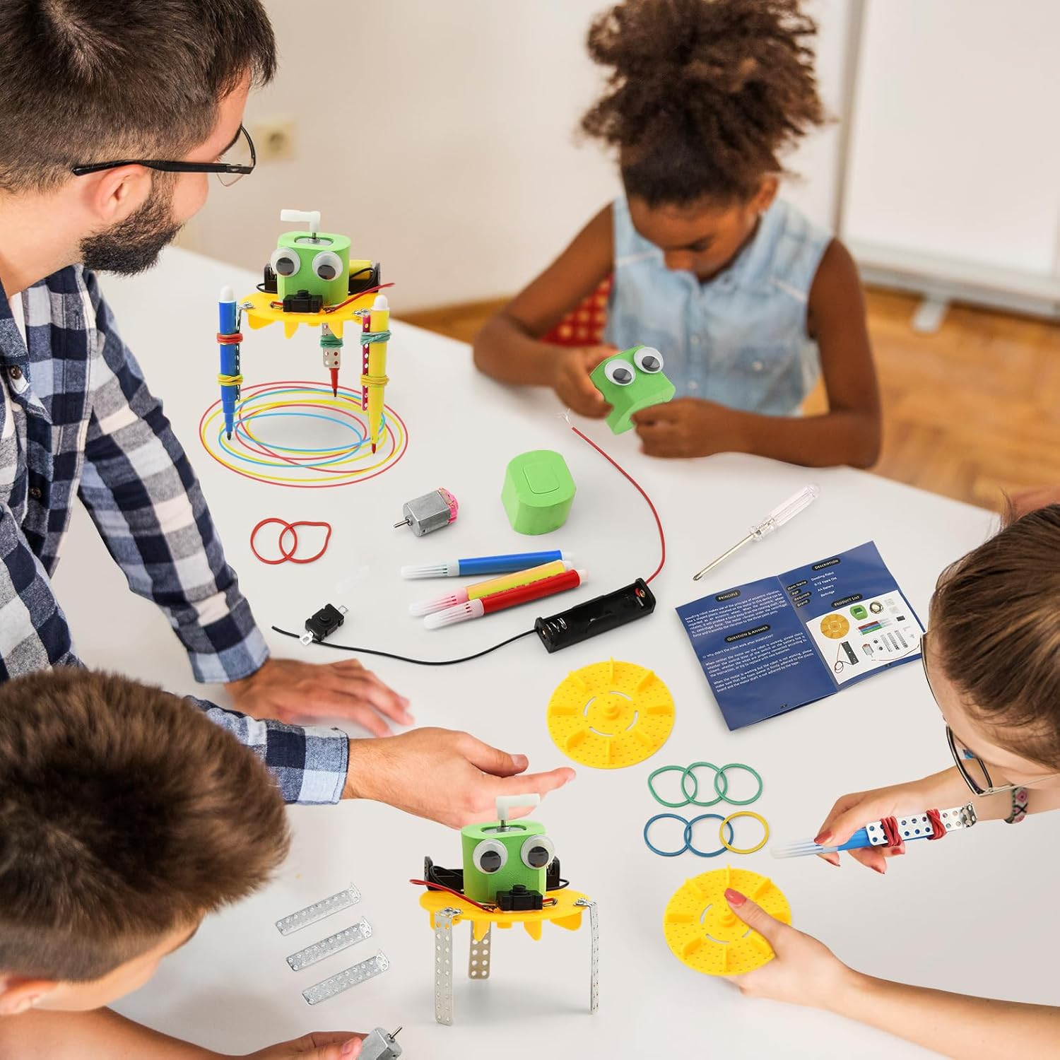 Bulk STEM Craft Kits for Kids 8-12: 4-Pack Doodling Robot Building Kits, Classro