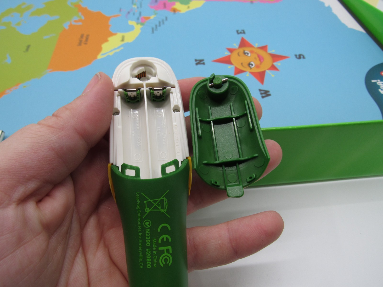 Leap Frog Interactive World Map 2 Sided Tag Read System Pen Included