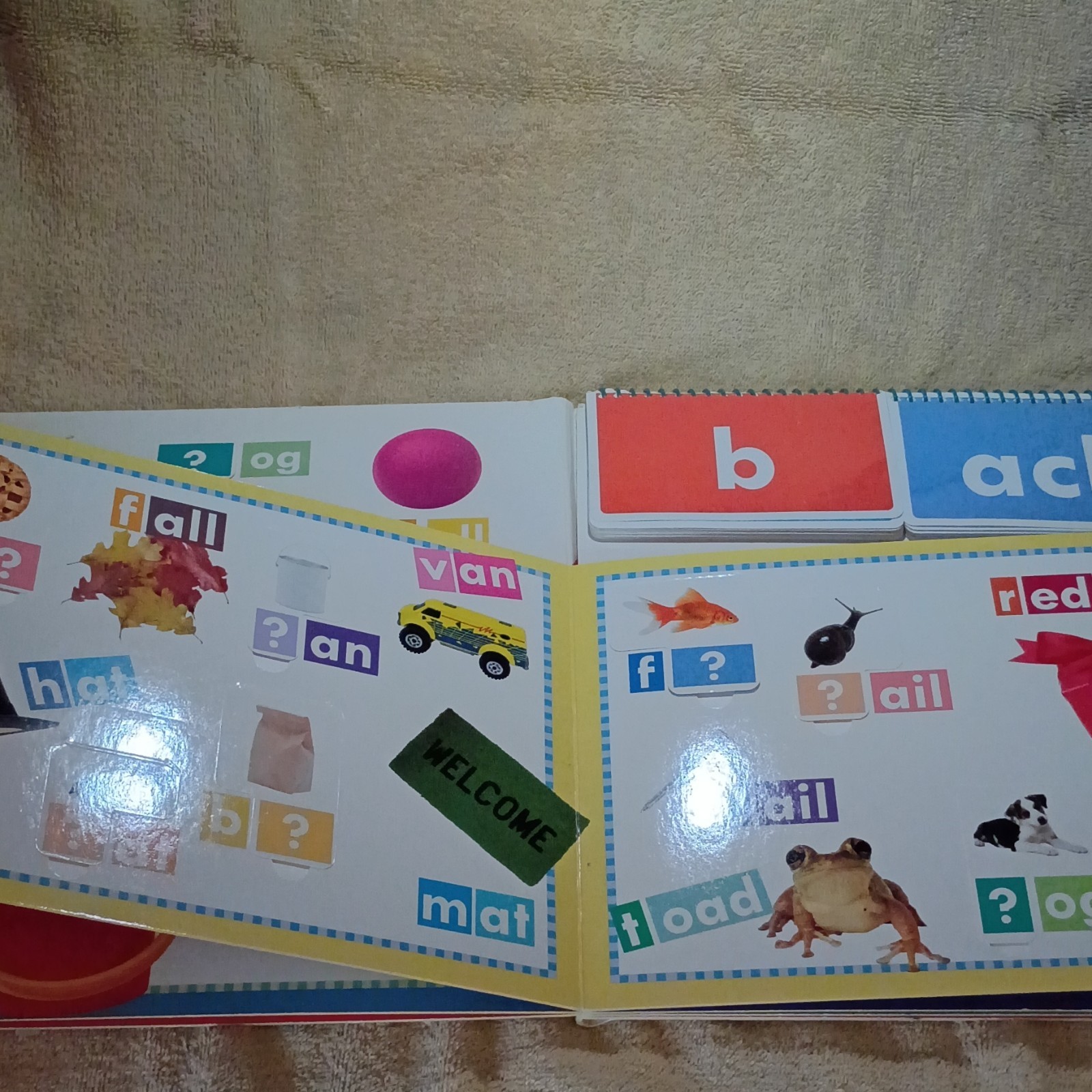 Publications International Lift-a-Flap Phonics Fun Book 18 Months+ 2003