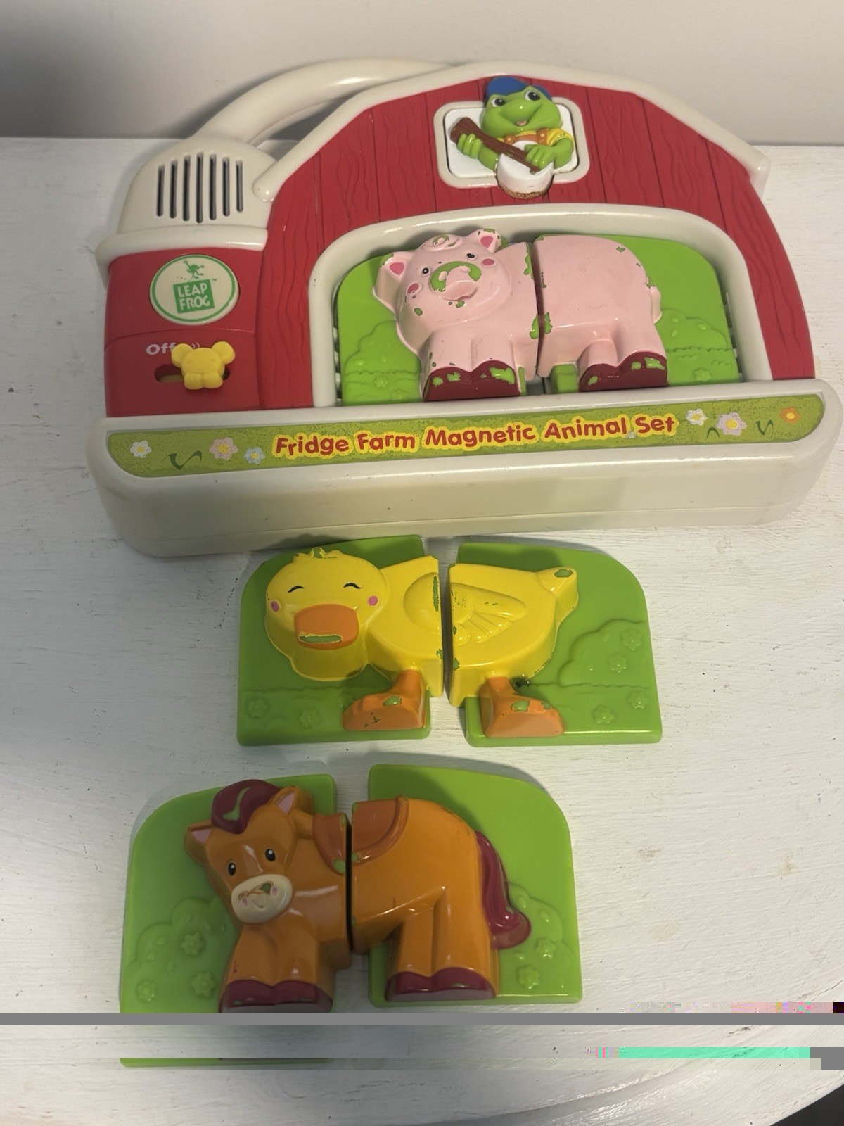 LeapFrog Fridge Farm Magnetic Animal Set Barn Animals Working