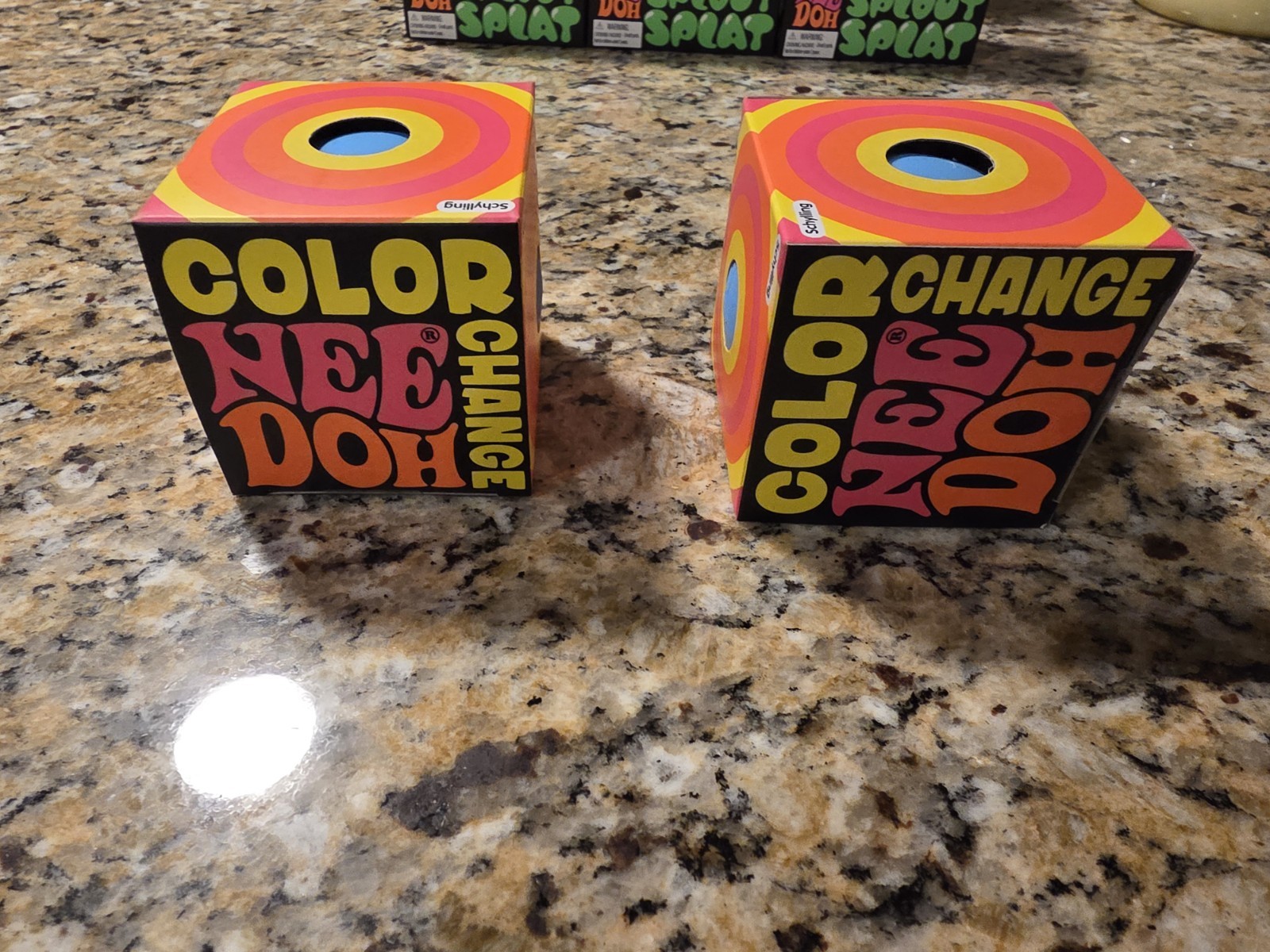 NeeDoh Sploot Splat (15) and Color Change (2) Lot of 17 total