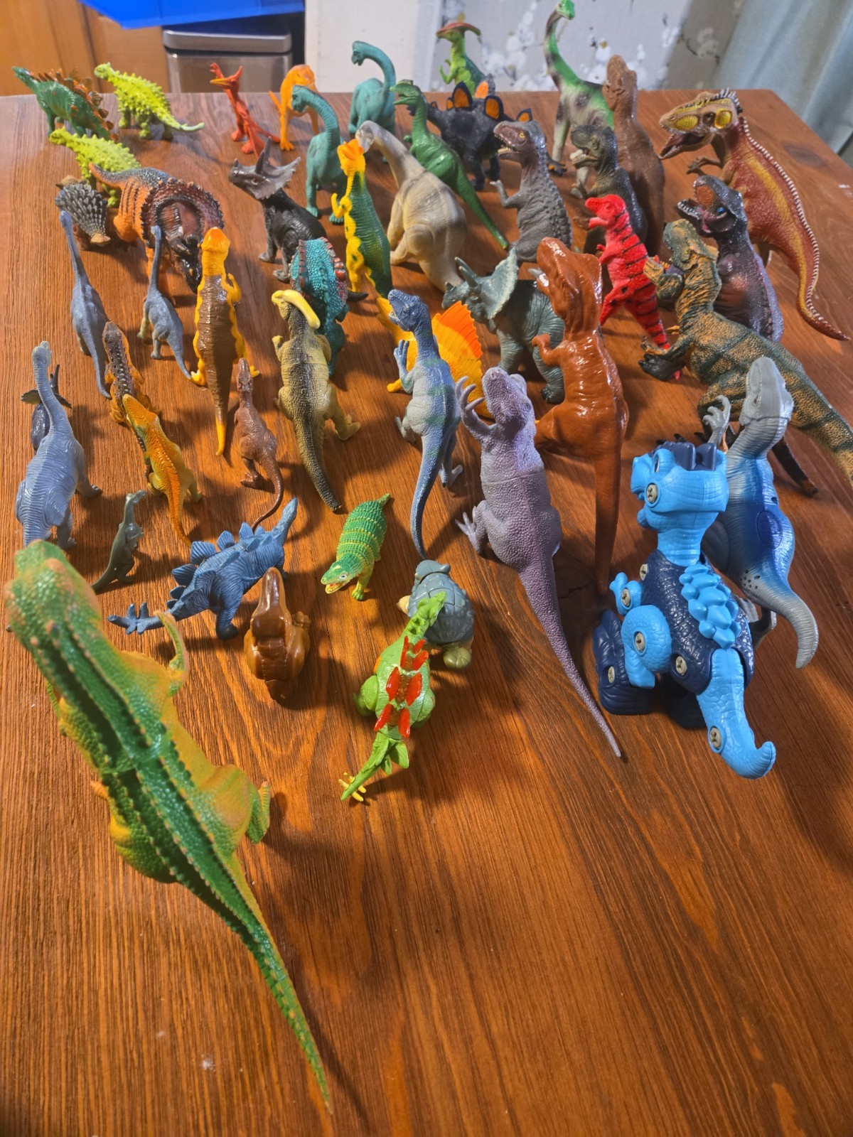 47pcs – Large Lot Rubber Plastic DINOSAURS Toys Vintage 1985 – 2020 (HO)