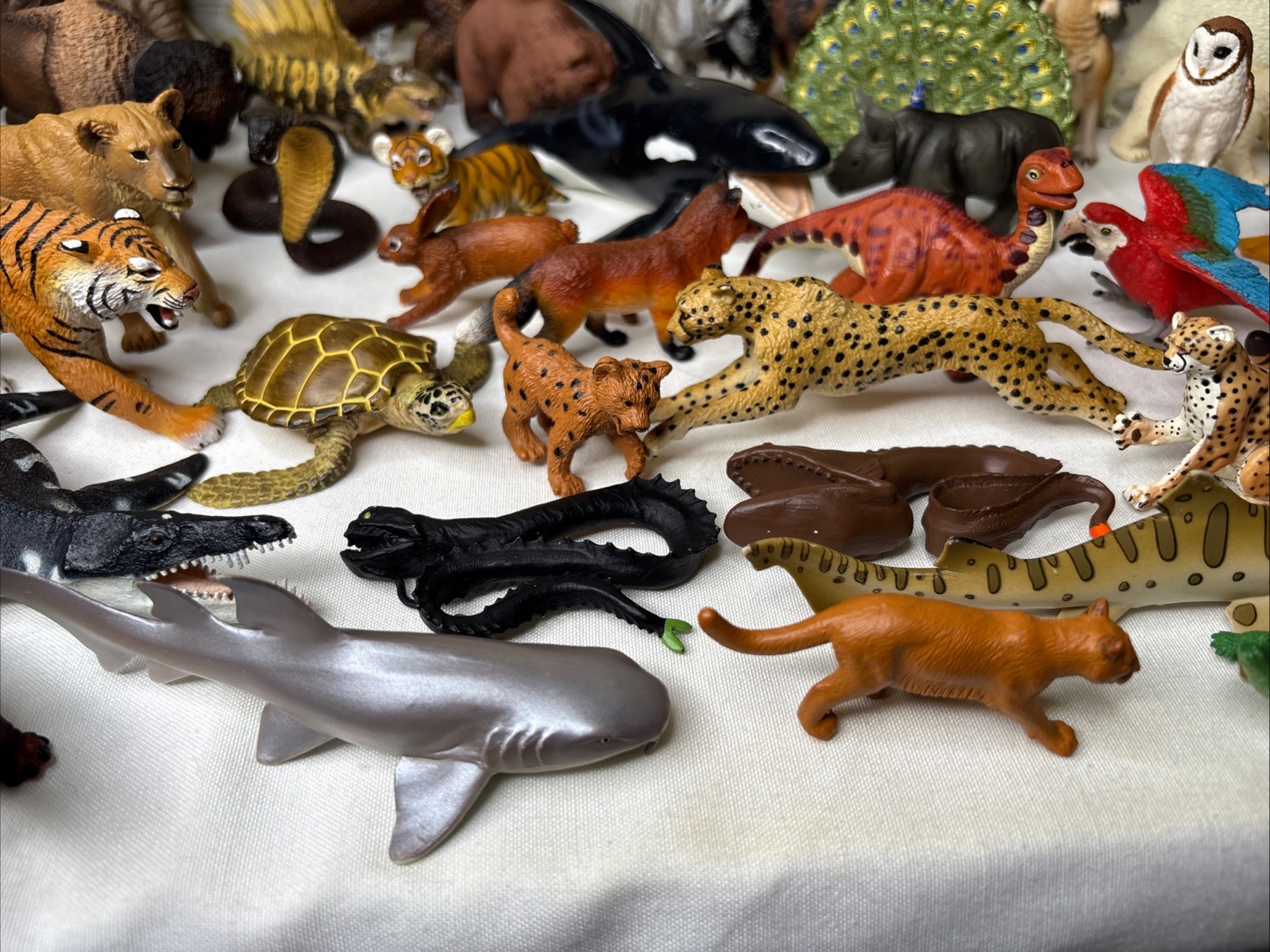 Lot of 88 Safari Ltd Schleich Dinosaur Forest Jungle Wildlife Collectible Models