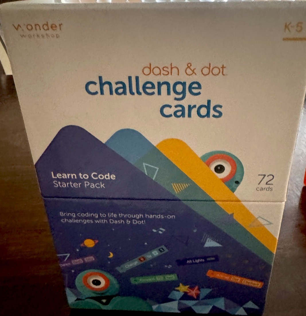 Wonder Workshop Dash Coding Robot W/Accessory Pack, Launcher, Cards READ LISTING