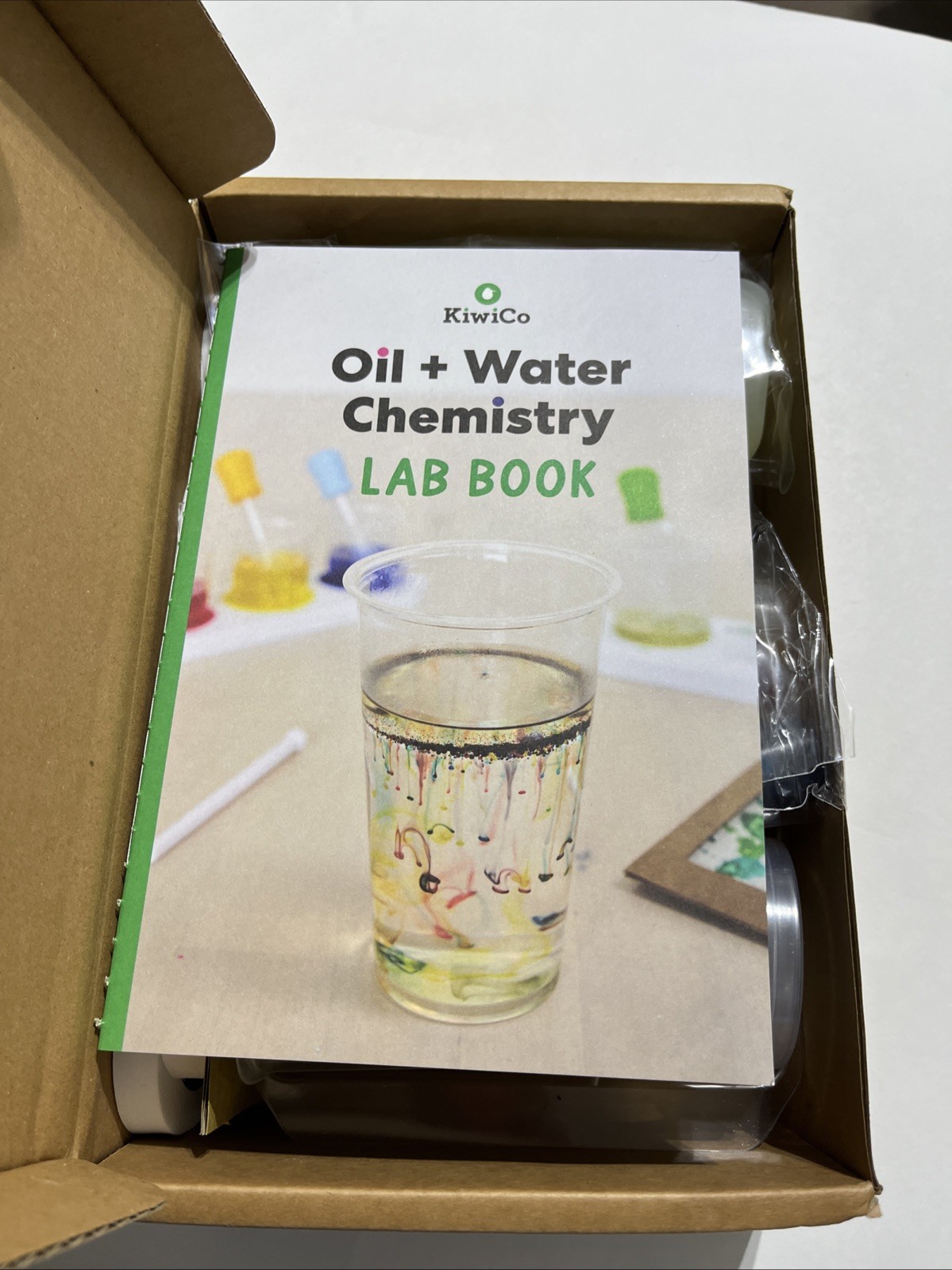 KiwiCo Oil + Water Chemistry Kit Tinker Crate NEW