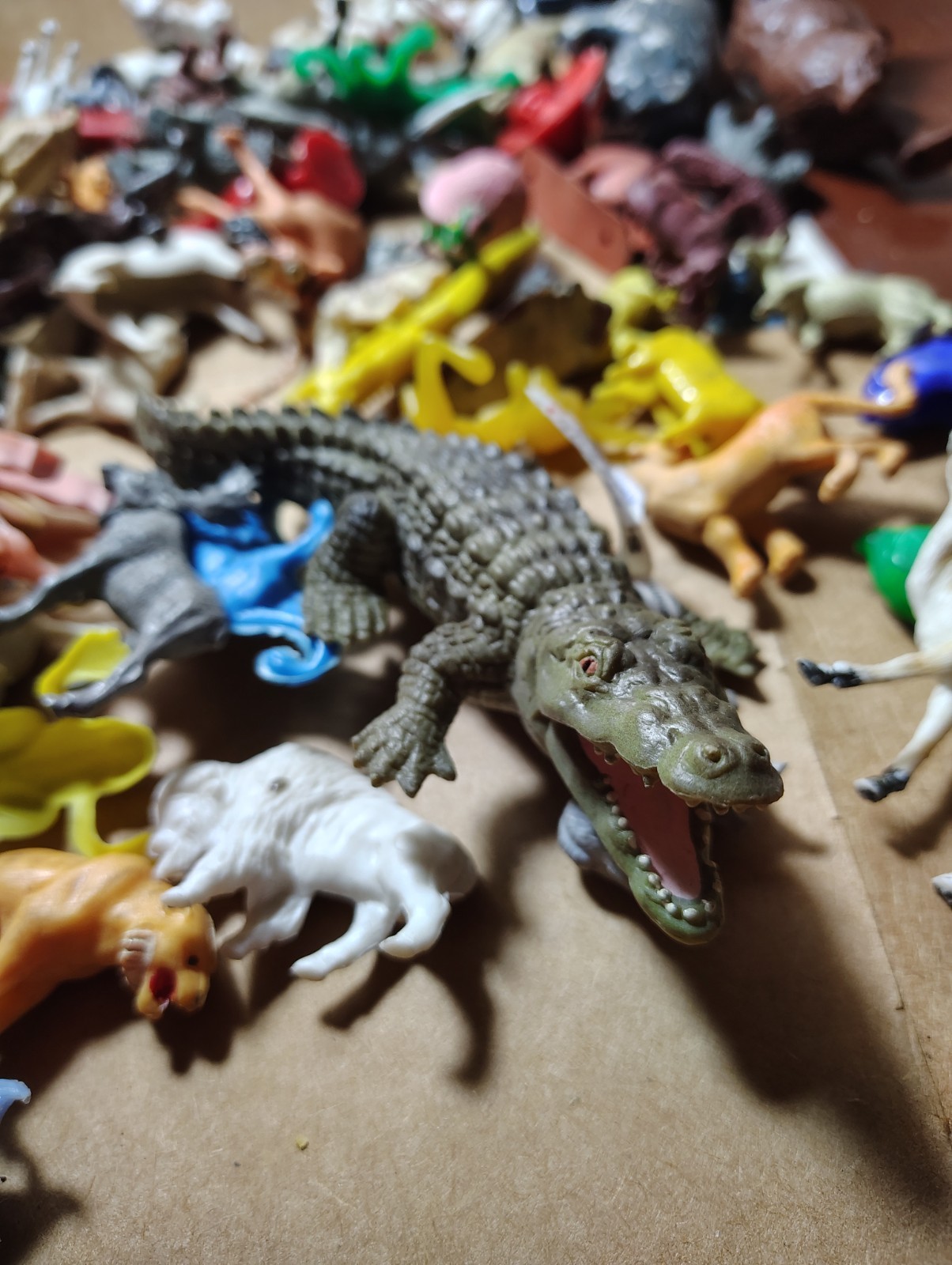 Vintage Plastic Rubber Animal Figures Lot Zoo Farm Safari Dinosaur Toys 3 Lbs