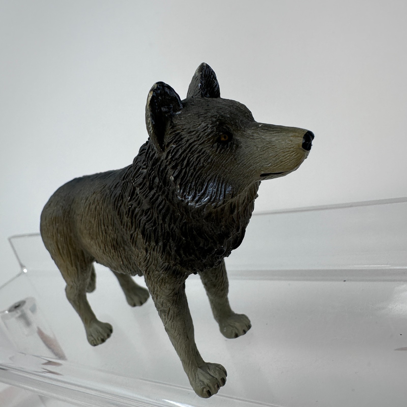 Mojo Timber Wolf Figure Gray Wildlife Jungle Zoo Wild Dog Animal 3.5″ 2010