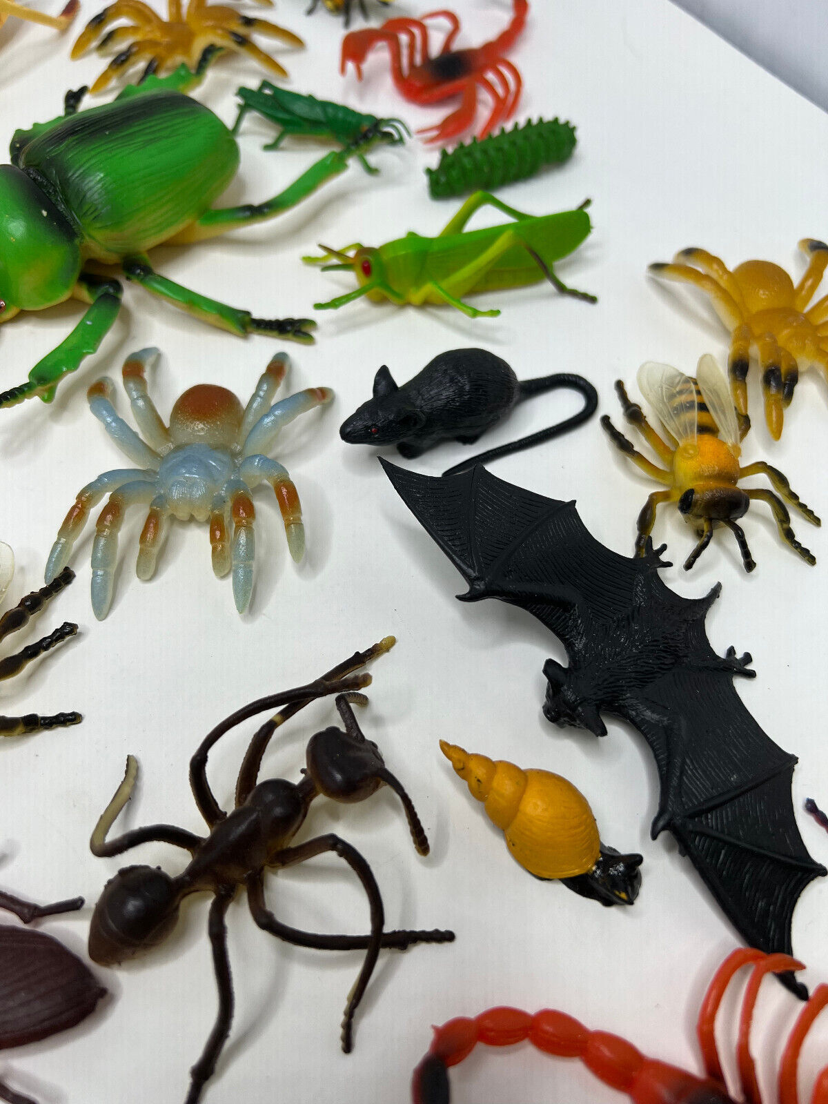 Large Lot of Creepy plastic bugs toy relistic figures