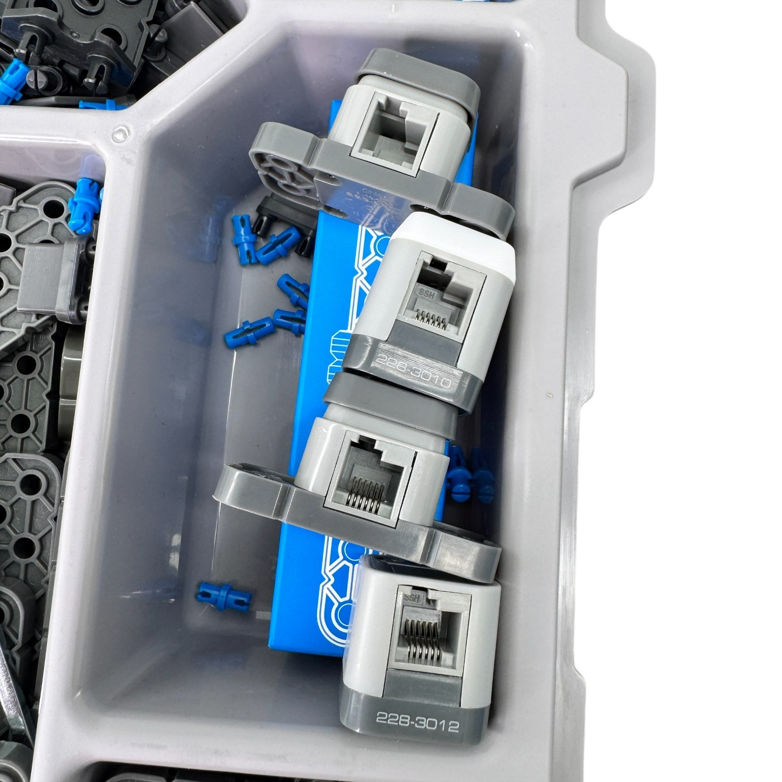 VEX IQ PLTW Robot Design Kit 1st Gen – Complete Robotics Set with Brain & Motors
