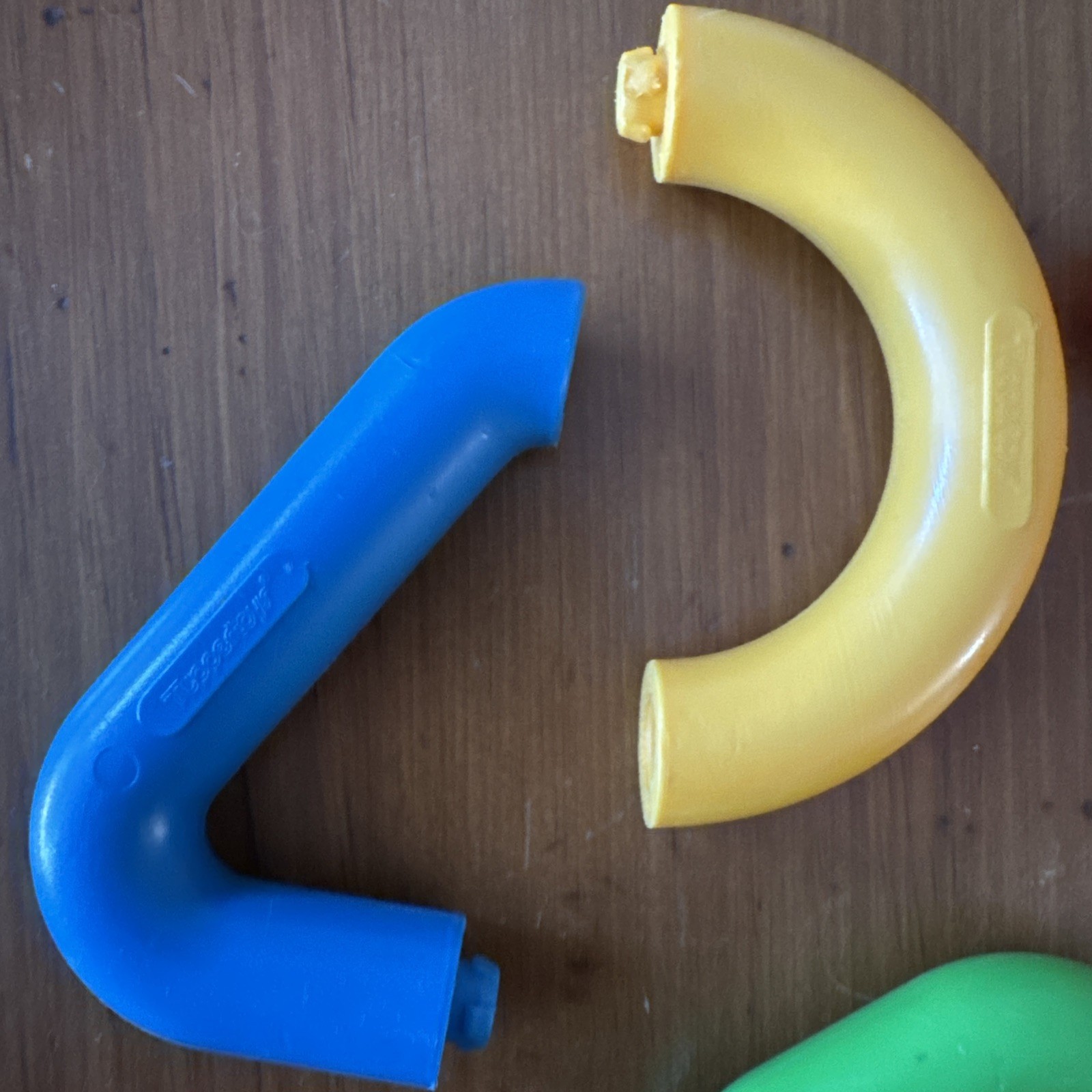 Vintage TUPPERWARE Tuppertoys LINK A LOT Links Shapes Linking Toy Chain Partial