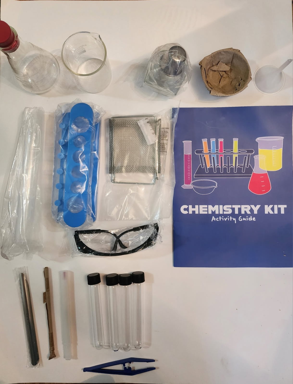 16 Piece American Scientific Chemistry Set *DISCONTINUED*