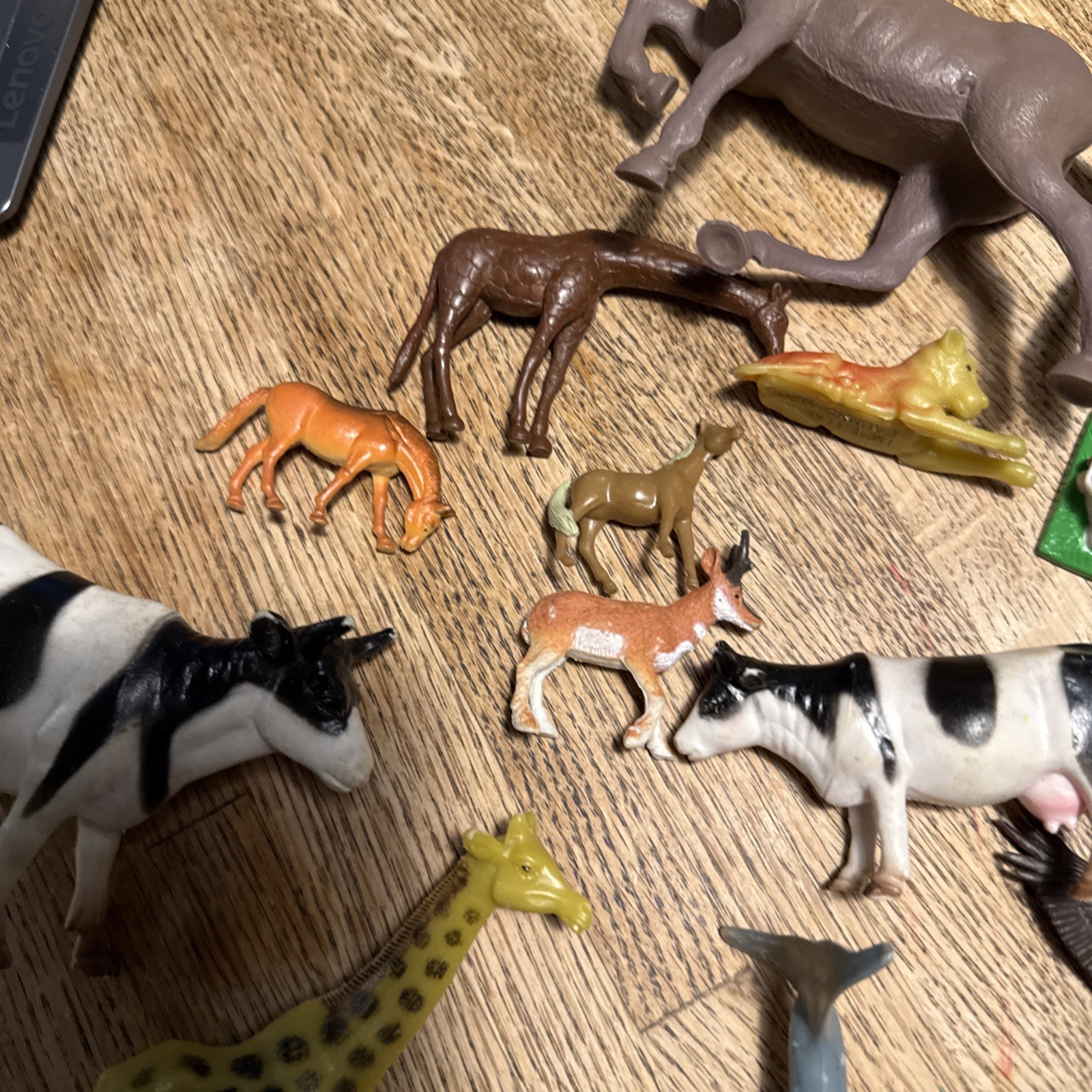 Lot Of 30+ Plastic/rubber Farm Animal/dinosaur Toys Figures