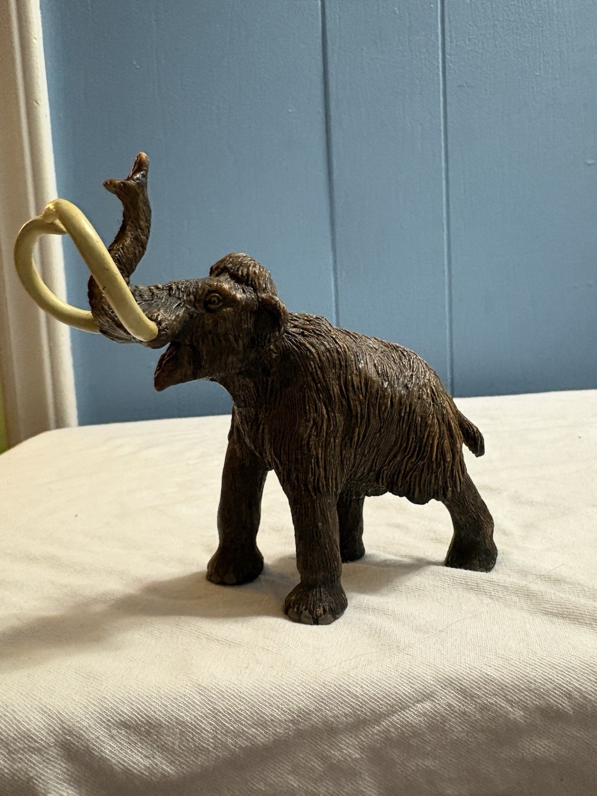 Mojo & Safari Lot Of Realistic Animals Vintage And Modern 7 Total Nice! Elephant