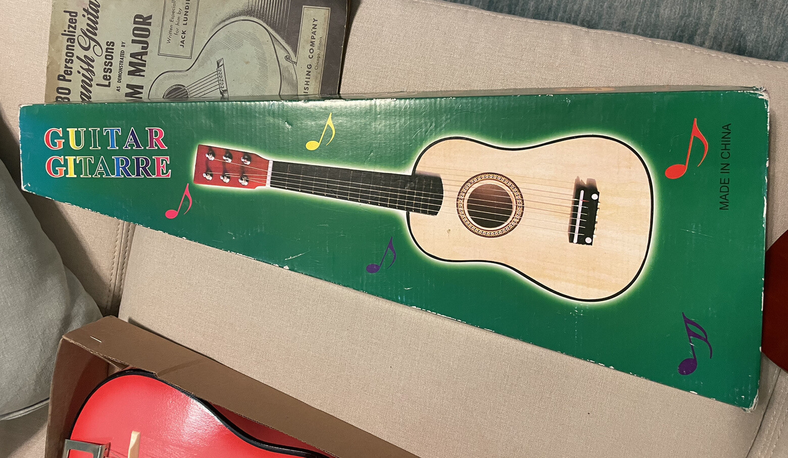 Acoustic Classic Rock ‘N’ Roll 6 Stringed Youth Guitar