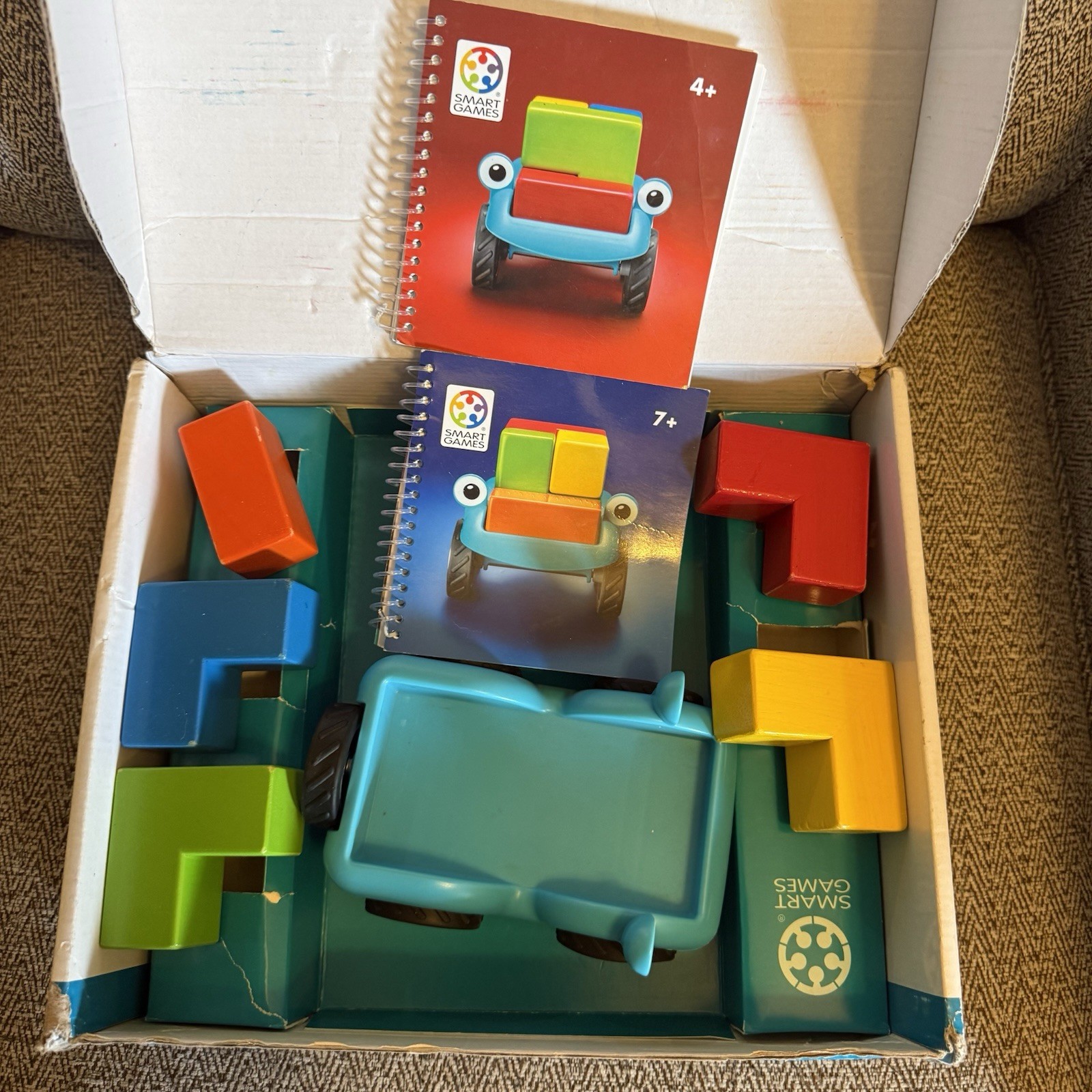 Smartcar Smart Games Ages 4+ 1 player logic, stem, preschool toddler SmartGames