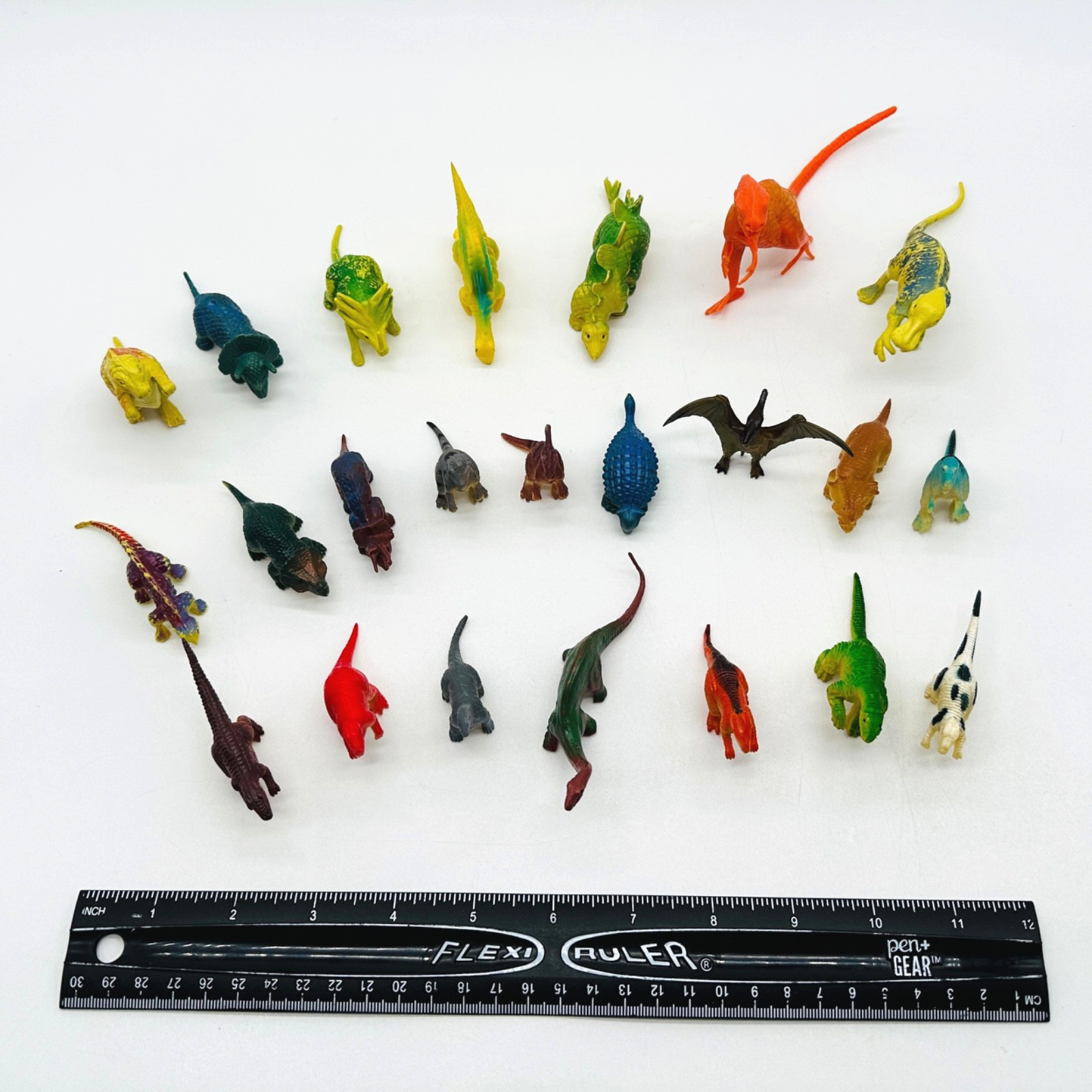Lot of 23 Dinosaurs Dinos Plastic Rubber Small Toy PVC Nature Science China
