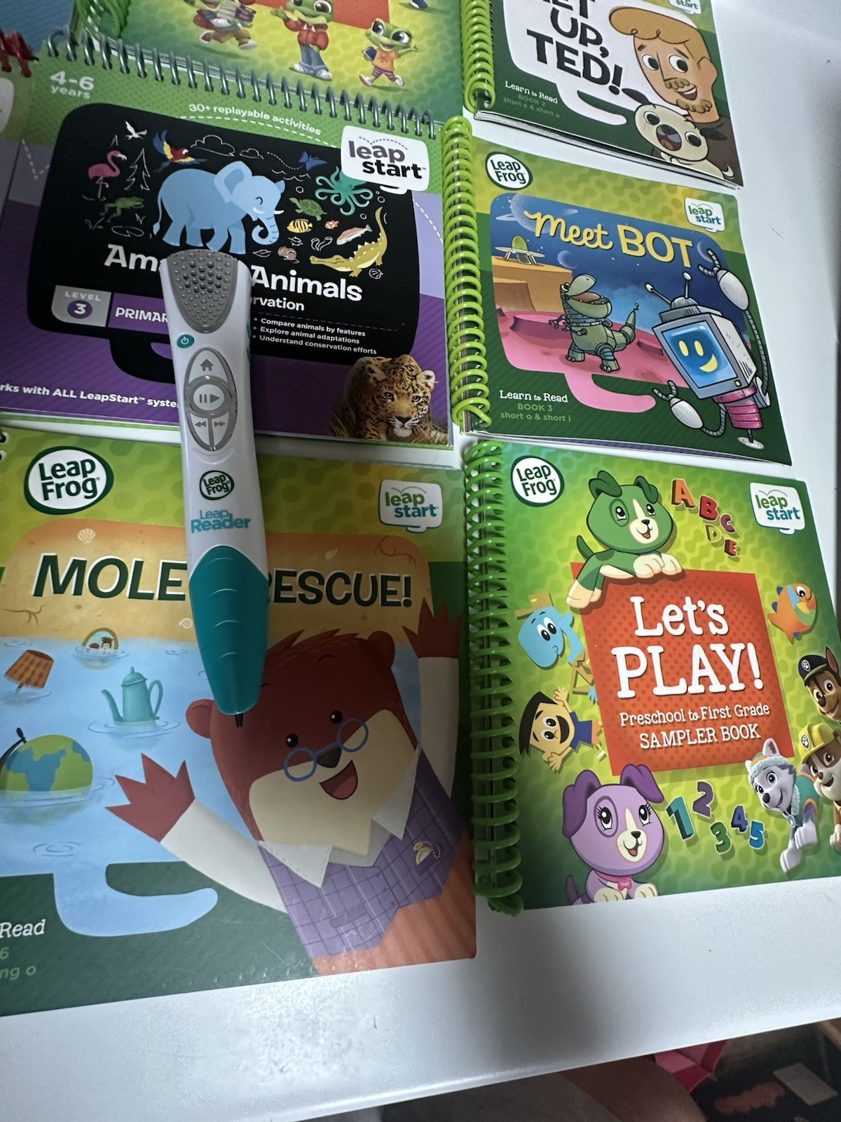 LeapFrog Leap Reader Rechargeable Pen (no Cable) Tested Working + 10 Books ReaD