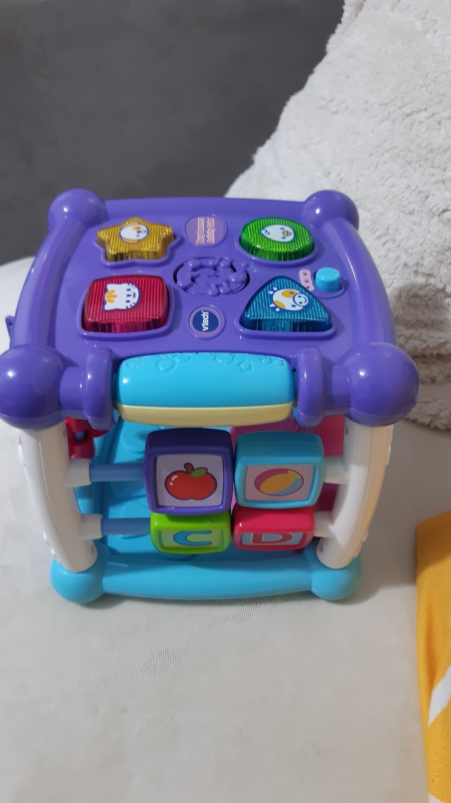 VTech Busy Learners Activity Cube Electronic Interactive Learning Toy 6m-3y
