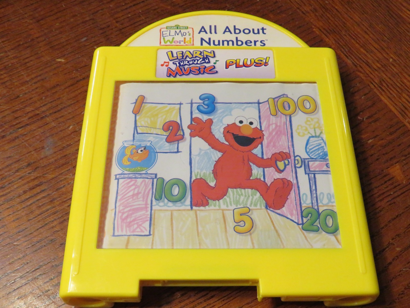 Mattel LEARN THROUGH MUSIC PLUS & 6 Cartridges DORA, BARNEY, SESAME STREET *READ