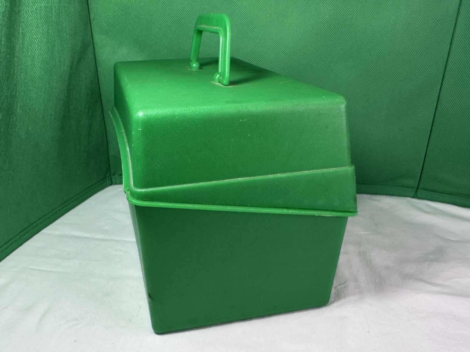 Vintage 1970s Illustrated Wildlife Treasury CARD COLLECTOR CASE BOX NO CARDS