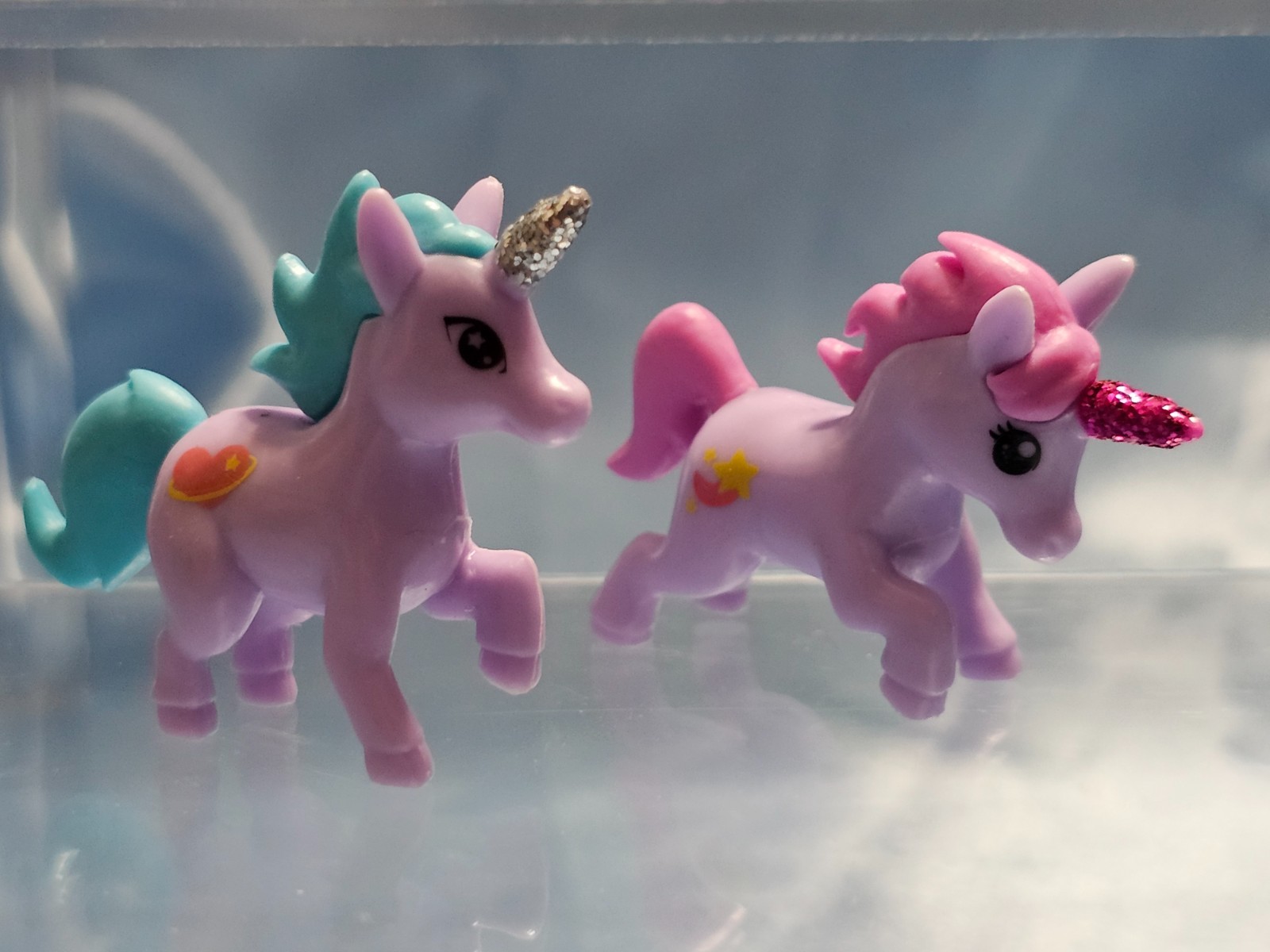 LOT OF 10 MINIATURE UNICORN PONY TOYS – ASSORTED COLORS – BRANDED – 2″