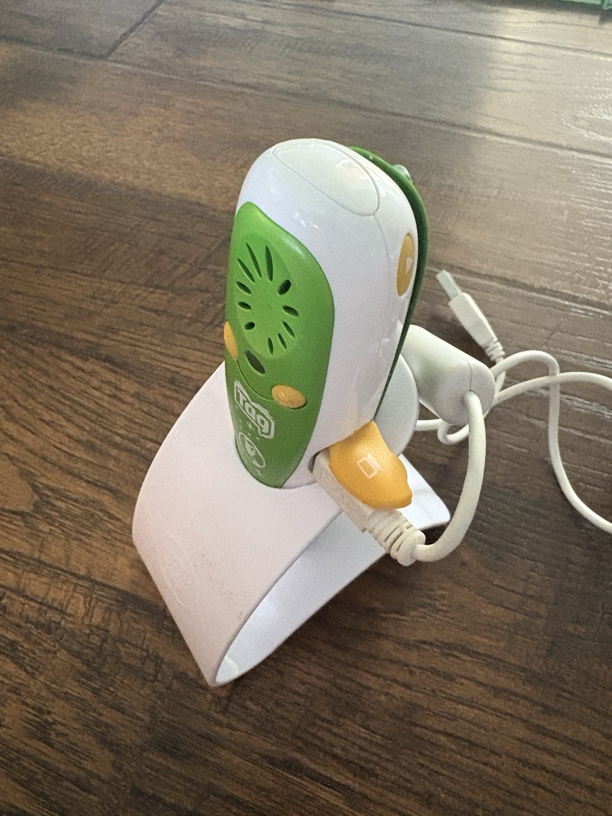 LeapFrog Tag Reader Stylus Pen Green, Model #20800 N2390 And 23 Tag Books