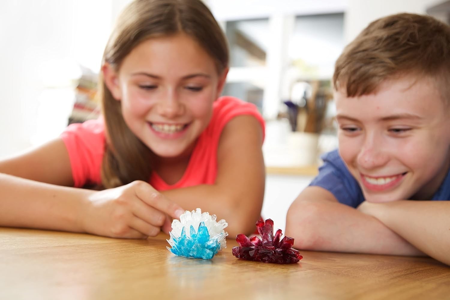 Educational Crystal Growing Science Kit – 3 Color Crystals for Young Scientists