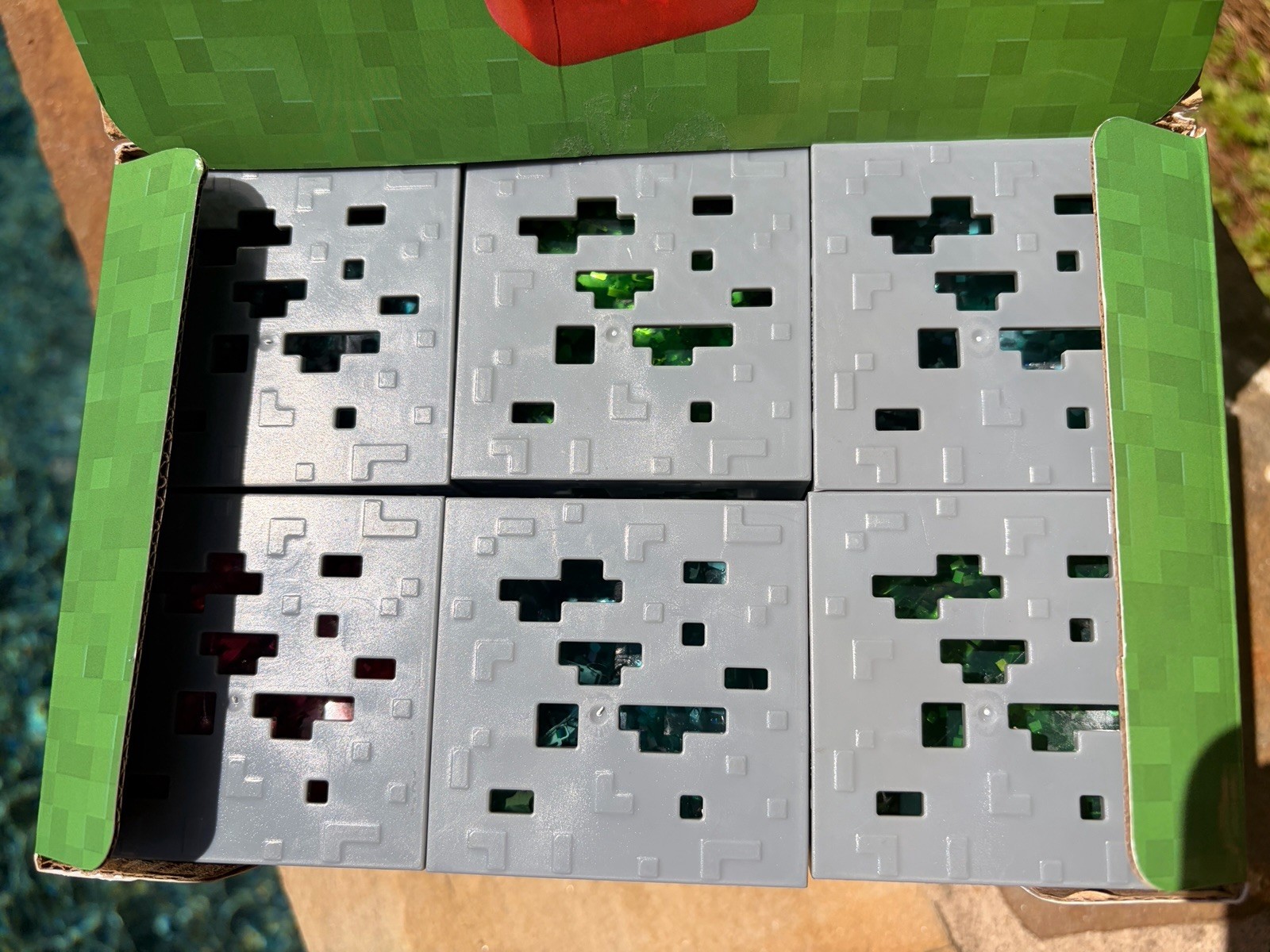 Minecraft Jelly Cubes with Display Case Lot Of 12 SQUISHY like NeeDoh NEW