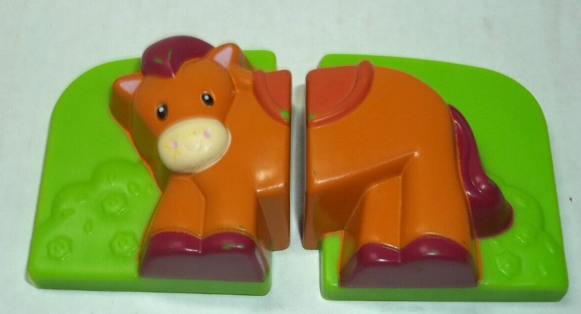 Leap Frog Fridge Farm Barn Magnetic Animal Part Horse 2004 Older version
