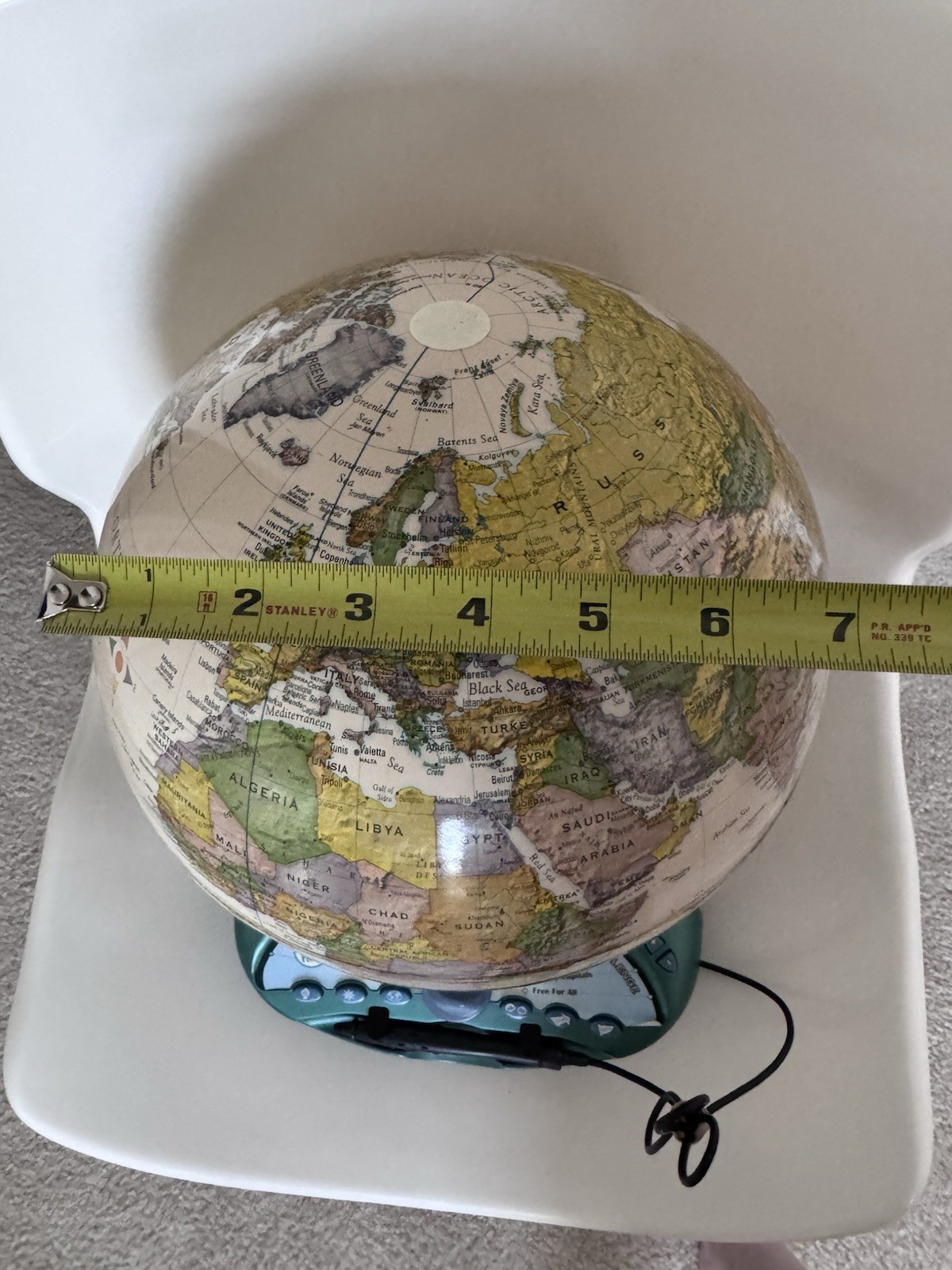 Leap Frog Interactive Talking Smart Globe Eureka Challenge Geography Game Works