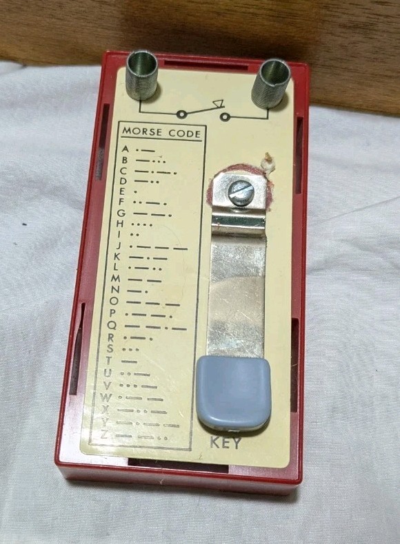 Vintage 1972 65 in 1 Science Fair Electronics Project Kit Cat. No. 28-250