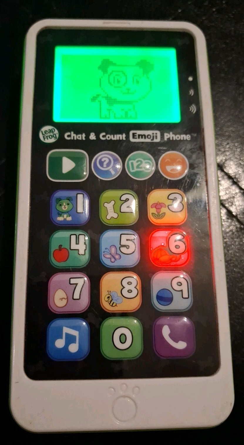 LeapFrog Chat and Count Emoji Phone – Green – Fun Learning for Kids Smart Phone