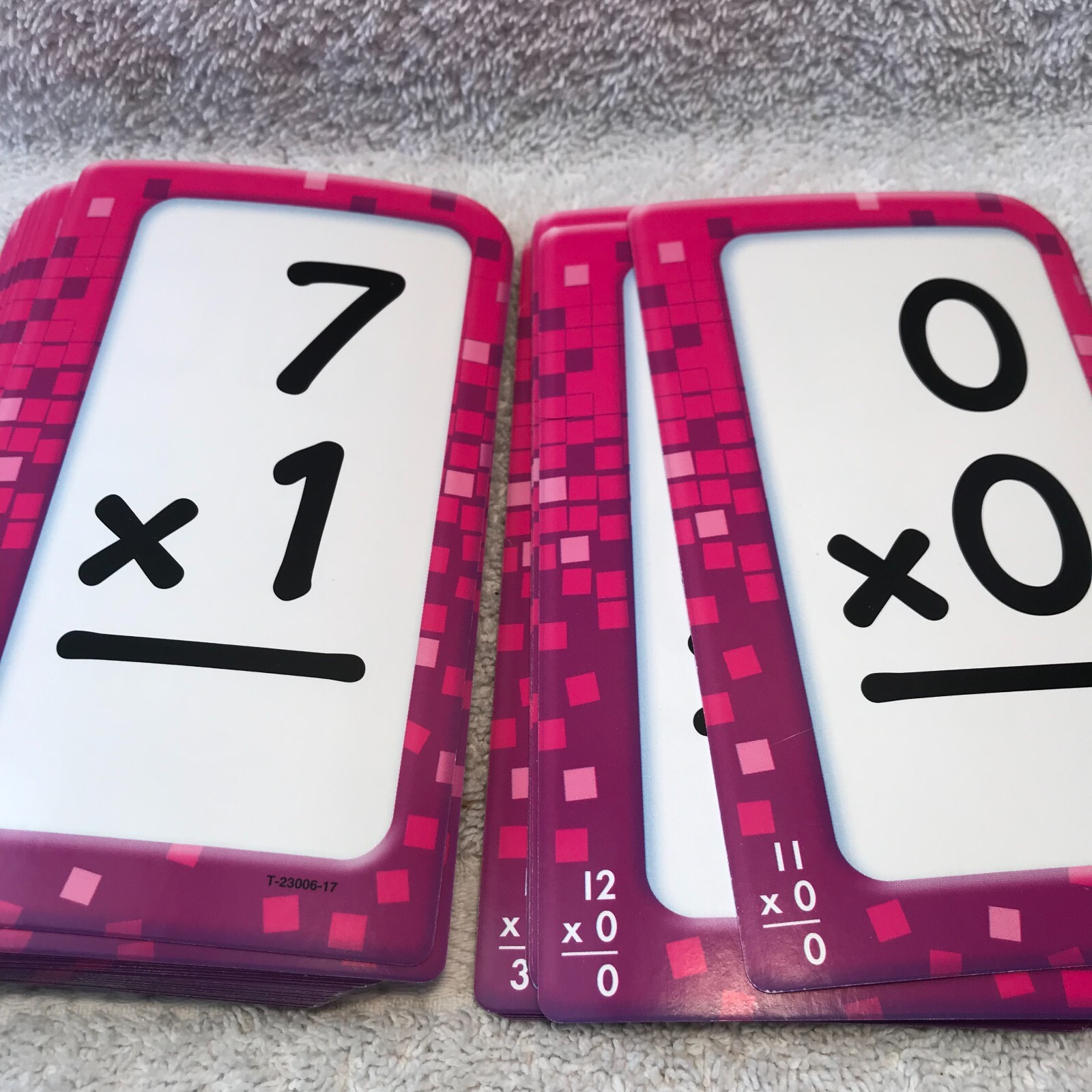 TREND Multiplication 0-12 Flash Cards Age 6+ Self-Checking Design*Skill Build