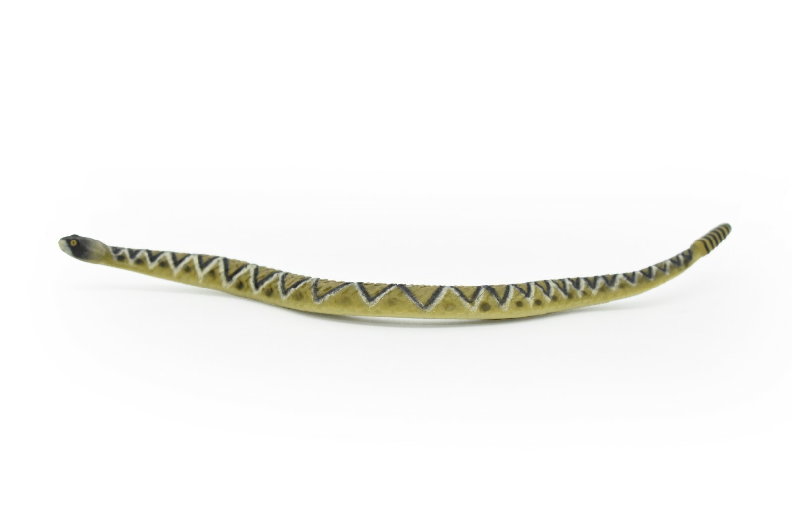 Rattlesnake Diamond Back Realistic Rubber Snake Hand Painted Flexible Toy CWG248