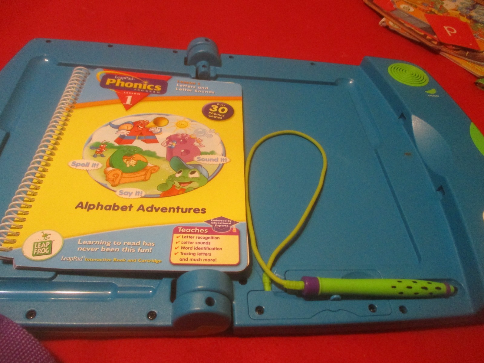 Leap Frog LeapPad 2001 Learning System w/ 6 Books, 8 Cartridges + Case