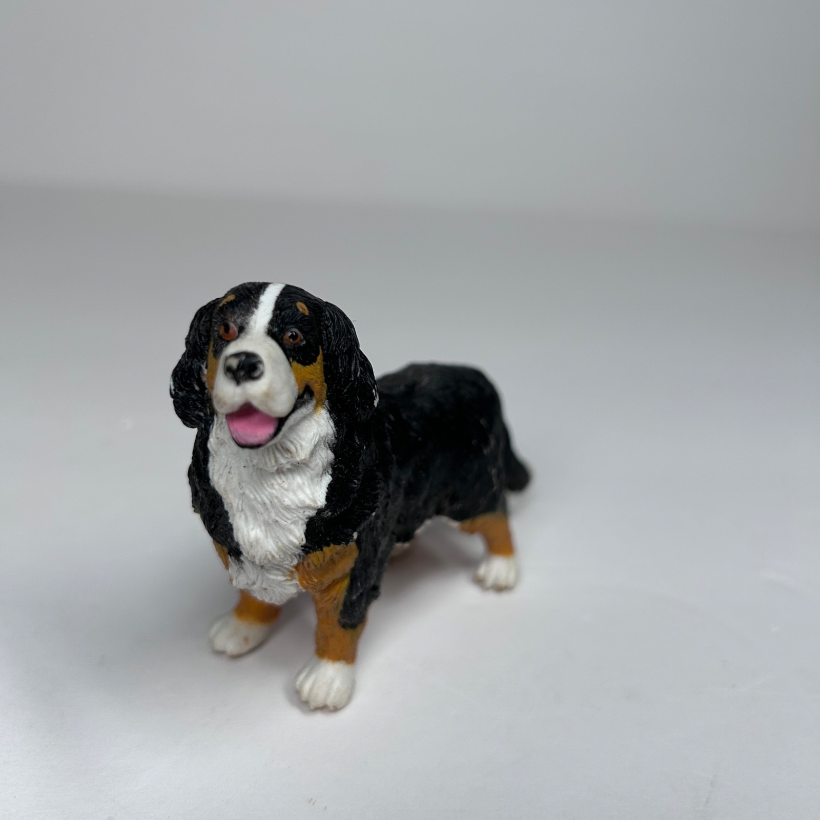 6 PCS Dog Figures Toy Set, Miniature Plastic Realistic Assorted Dollhouse Puppy