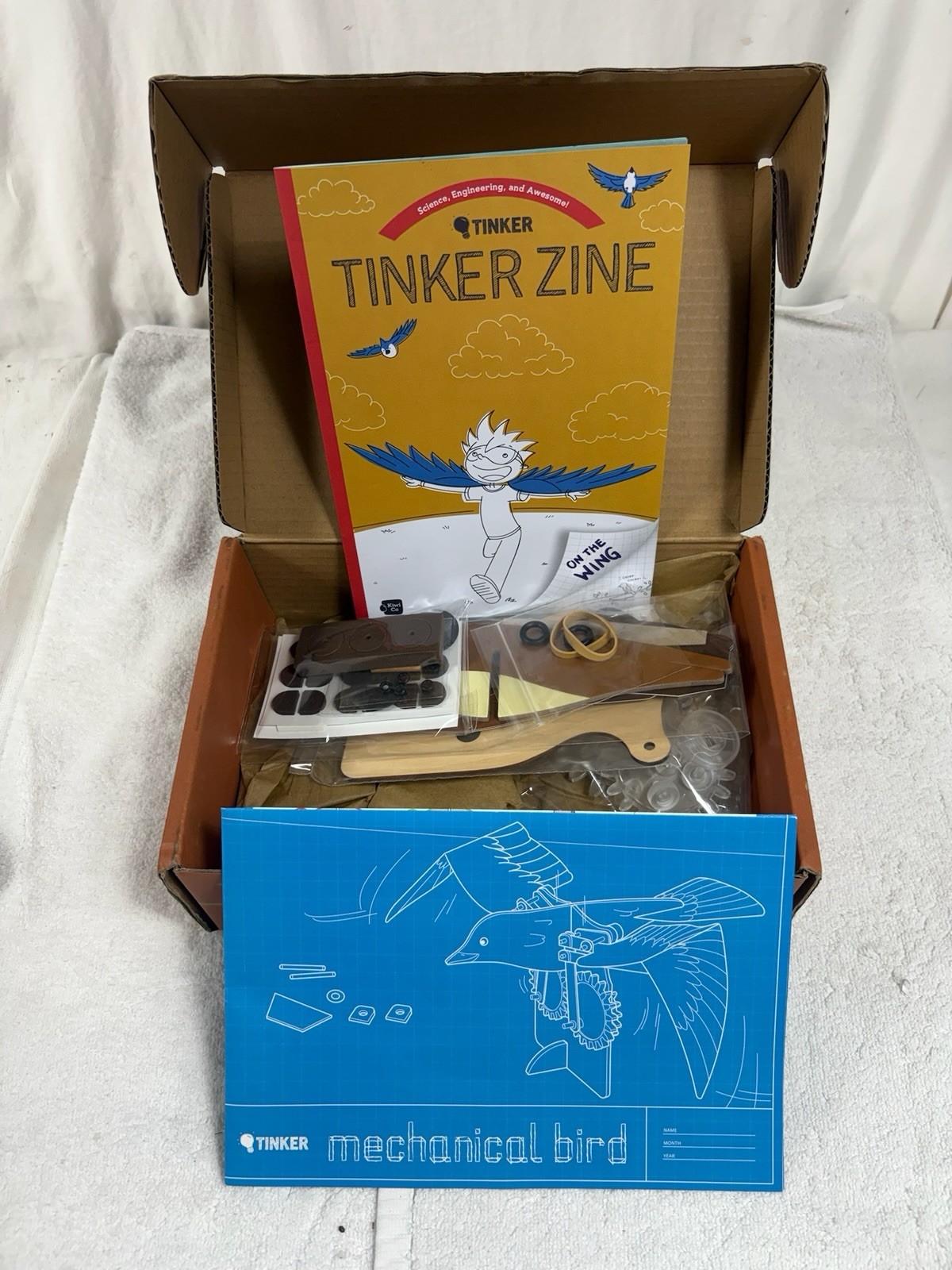 KiwiCo Tinker Crate MECHANICAL BIRD STEM Kit Project New Sealed Box Ages 9+