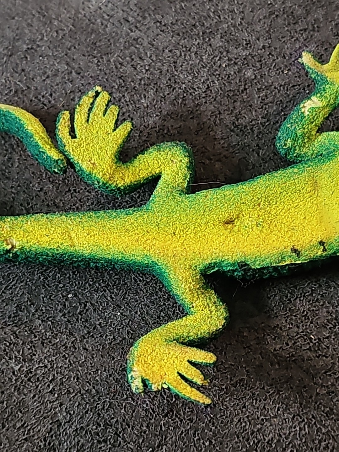 Unbranded Rubber Toy Lizard-4 Inches Damaged RL