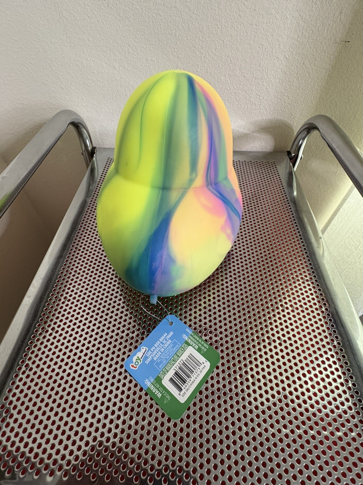 New Sunny Days Viral Jumbo Squeeezy Rainbow Tye Dye Duck Squish Toy Squeezy